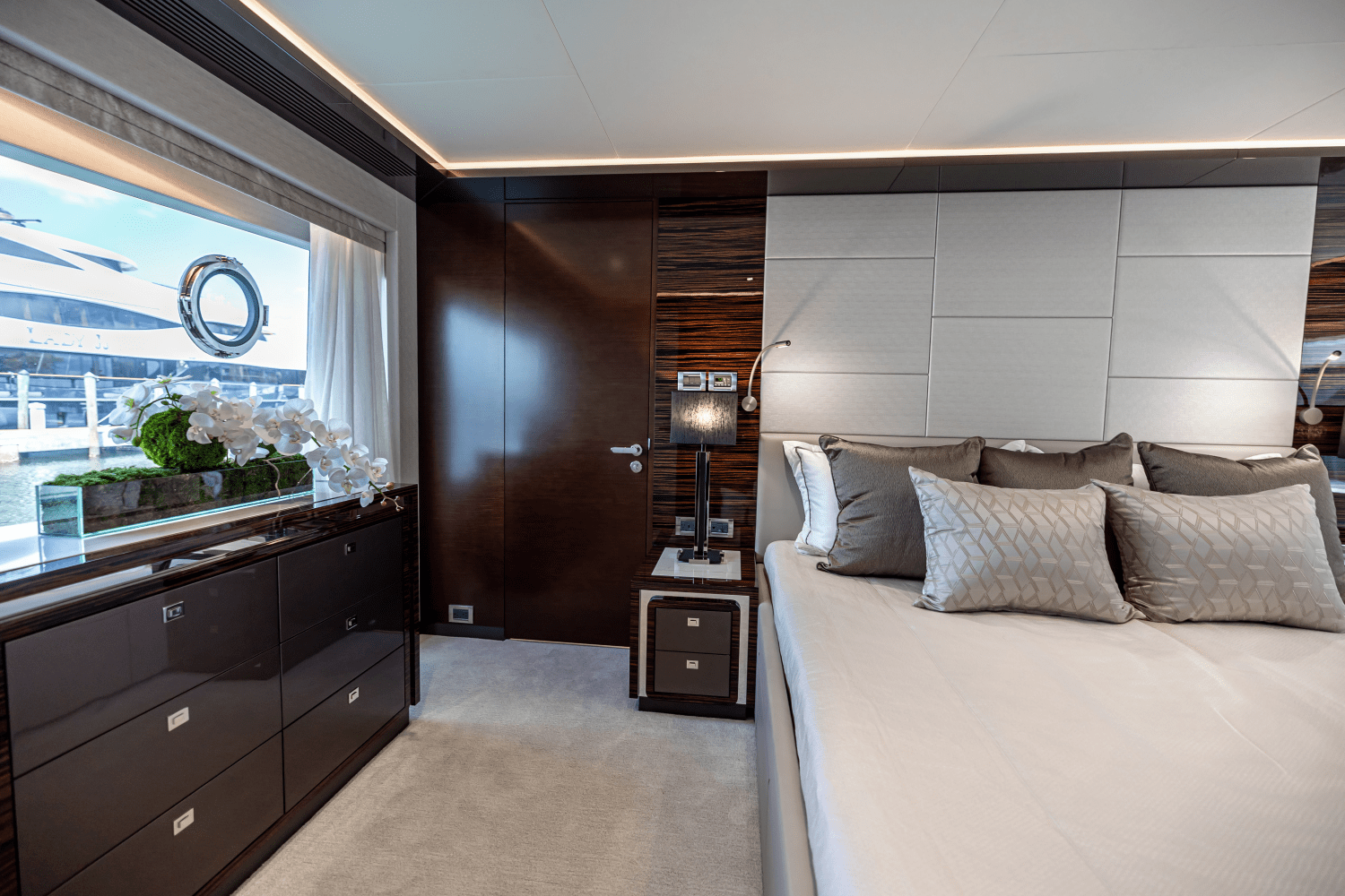 2025 Ocean Alexander 30R Image Thumbnail #65