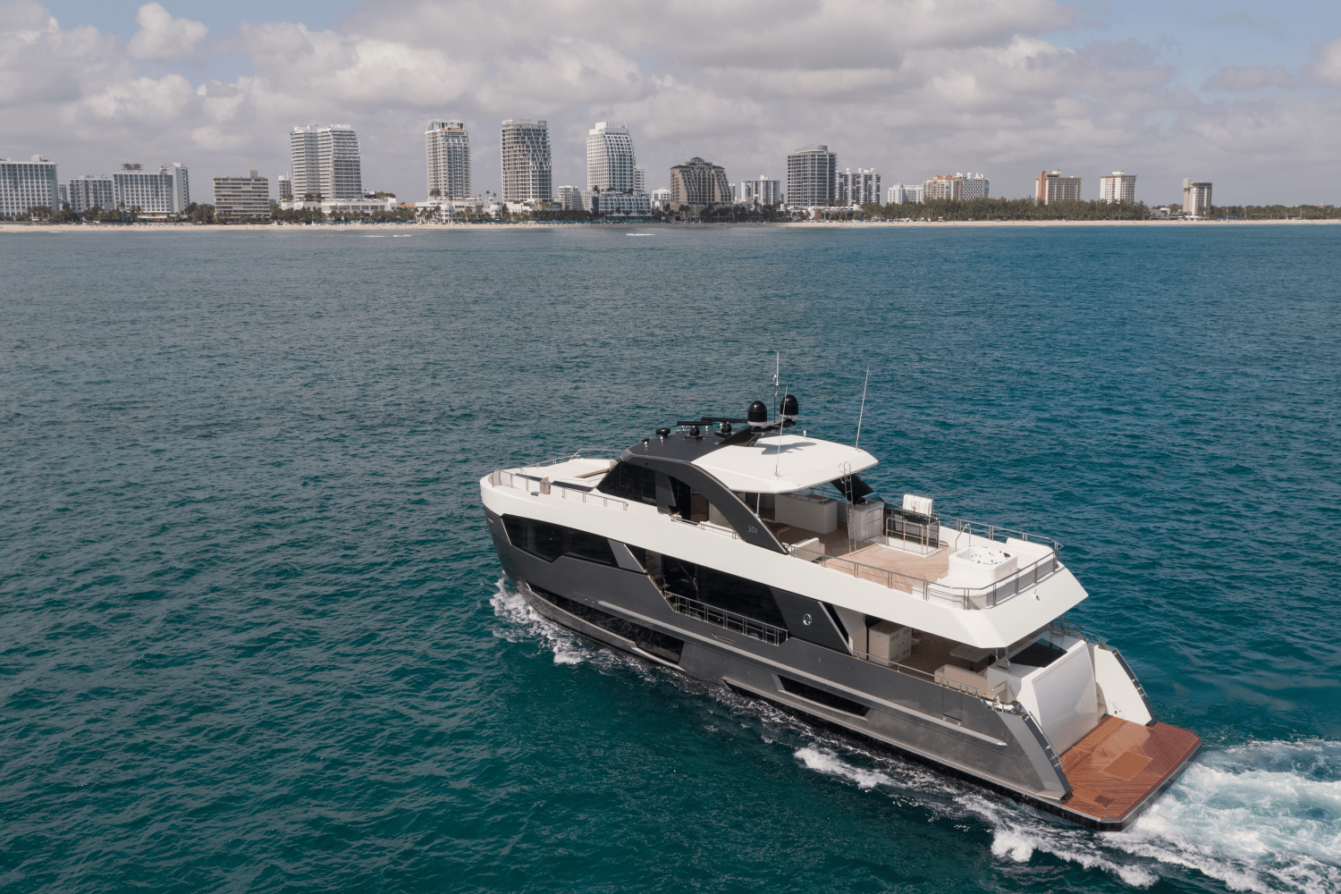 2025 Ocean Alexander 30R Image Thumbnail #5