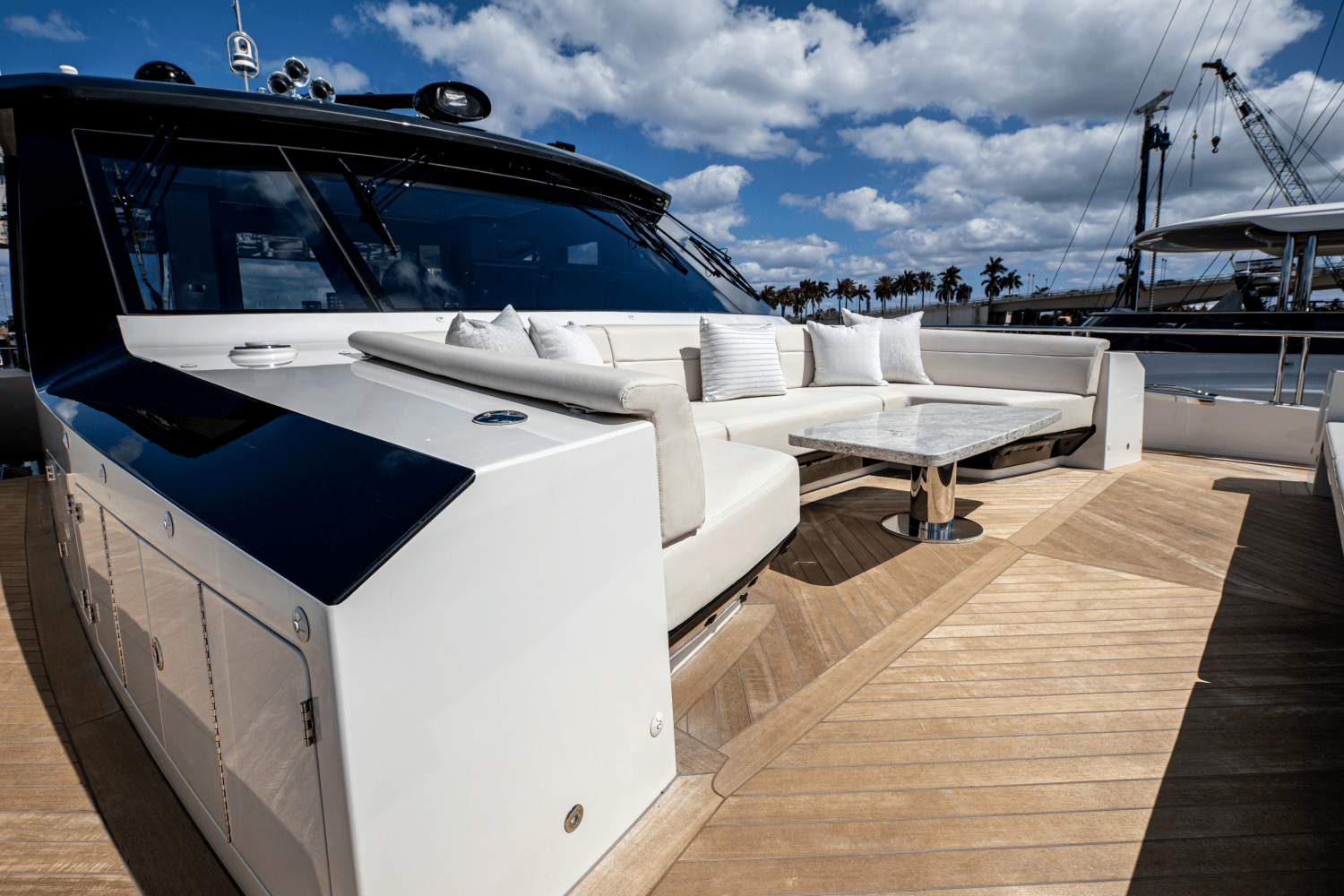 2025 Ocean Alexander 30R Image Thumbnail #11