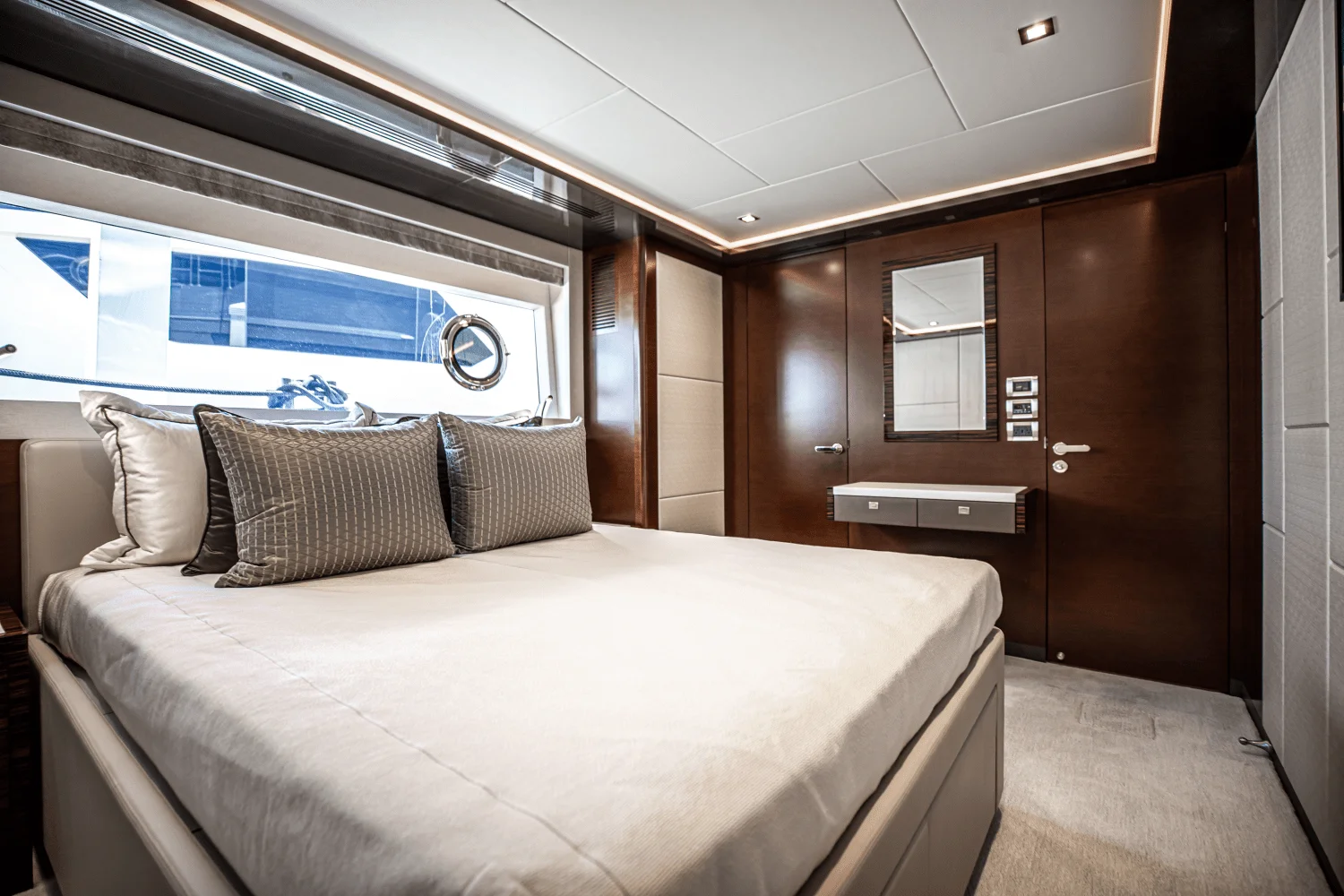 2026 Ocean Alexander
                                                             30R Image Thumbnail #59