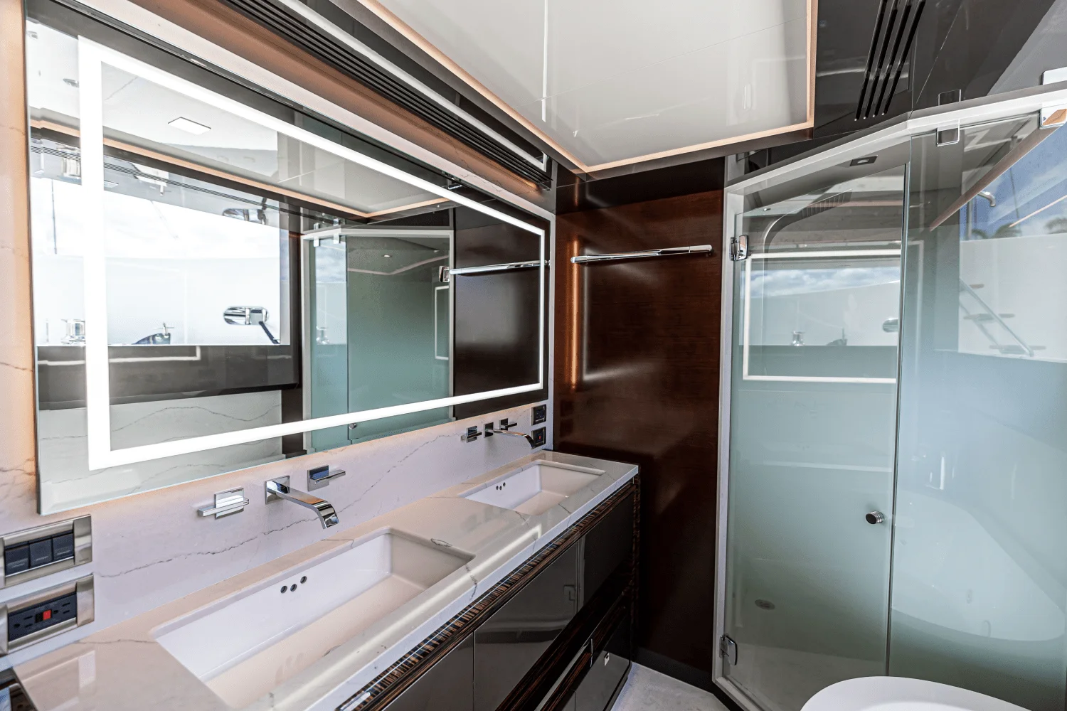 2026 Ocean Alexander
                                                             30R Image Thumbnail #53