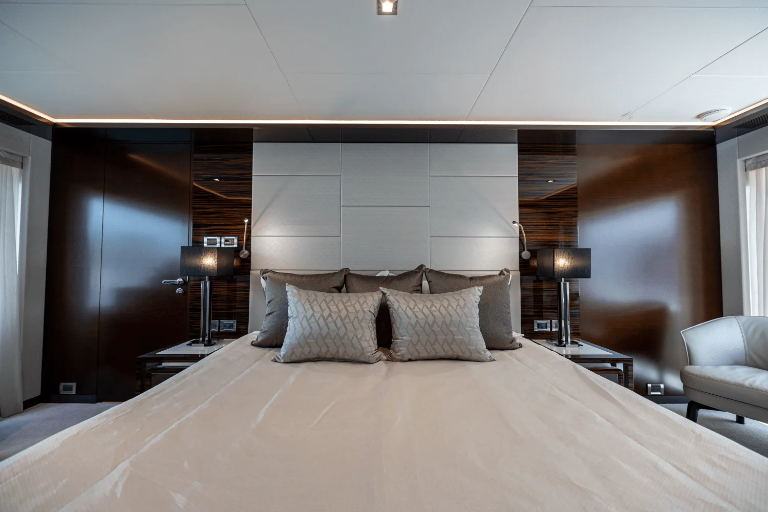 2026 Ocean Alexander
                                                             30R Image Thumbnail #67