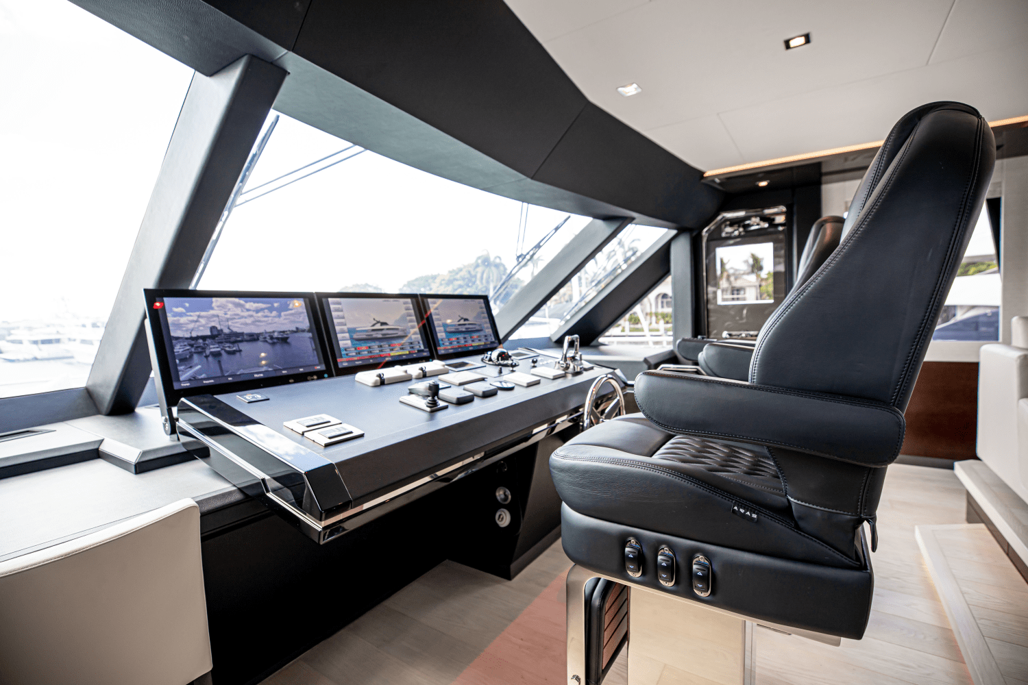 2026 Ocean Alexander 30R Image Thumbnail #44