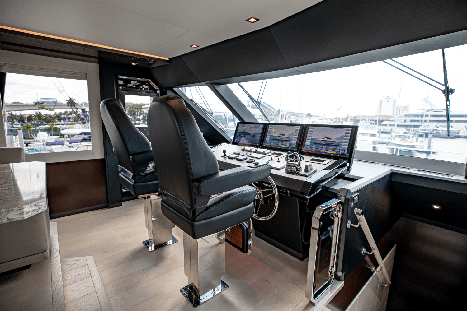 2026 Ocean Alexander 30R Image Thumbnail #42