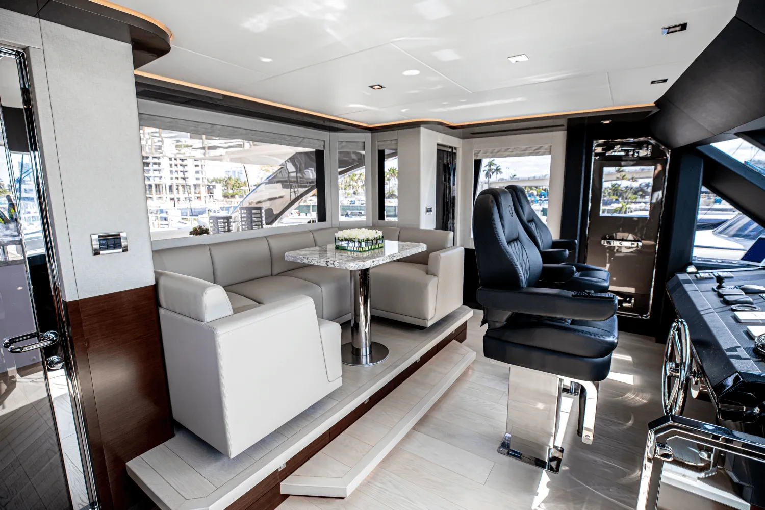 2025 Ocean Alexander 30R Image Thumbnail #40