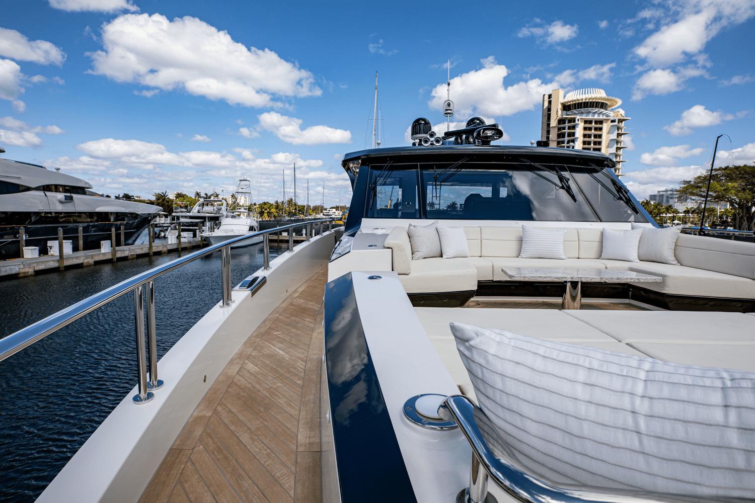 2025 Ocean Alexander 30R Image Thumbnail #17