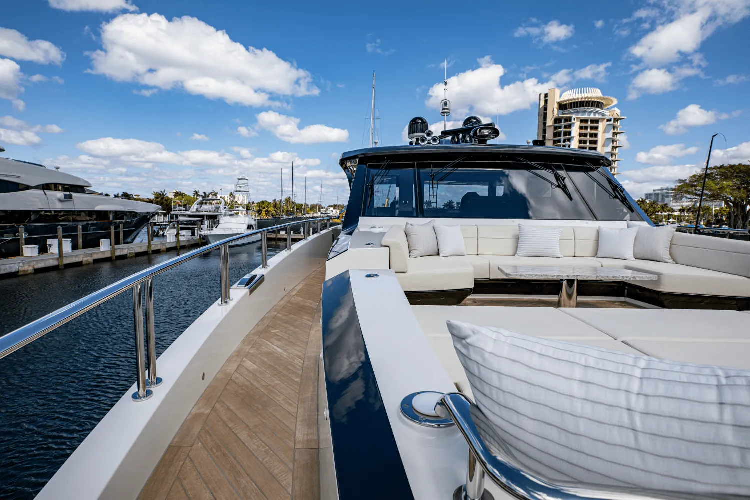 2025 Ocean Alexander 30R Image Thumbnail #17