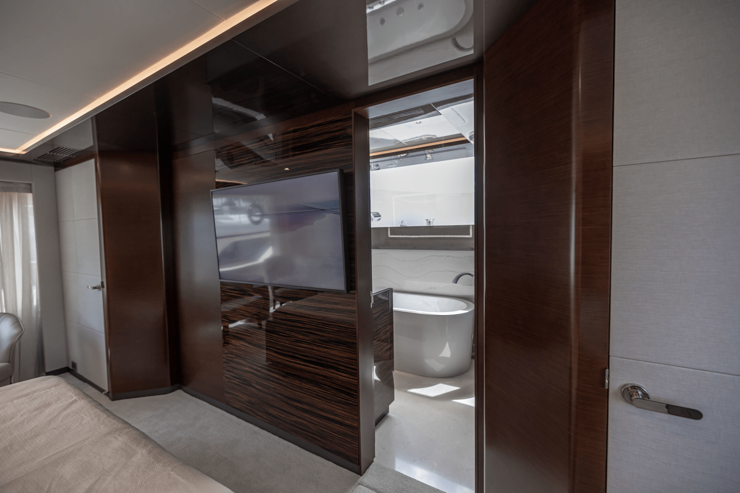 2025 Ocean Alexander 30R Image Thumbnail #61