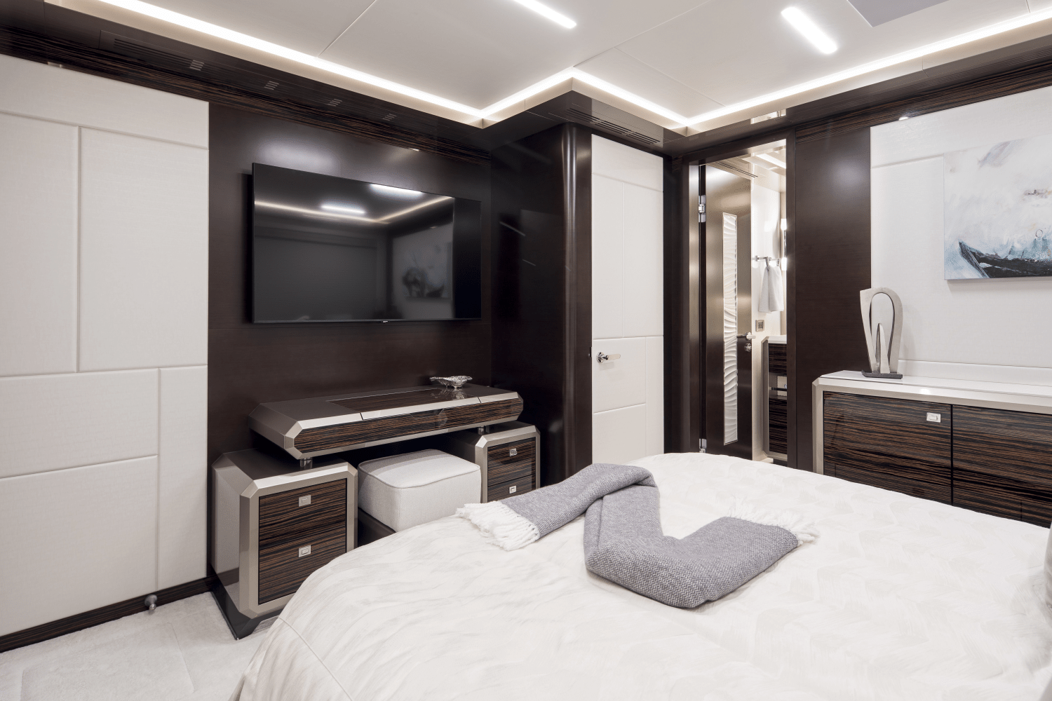 2025 Ocean Alexander 35R Image Thumbnail #40