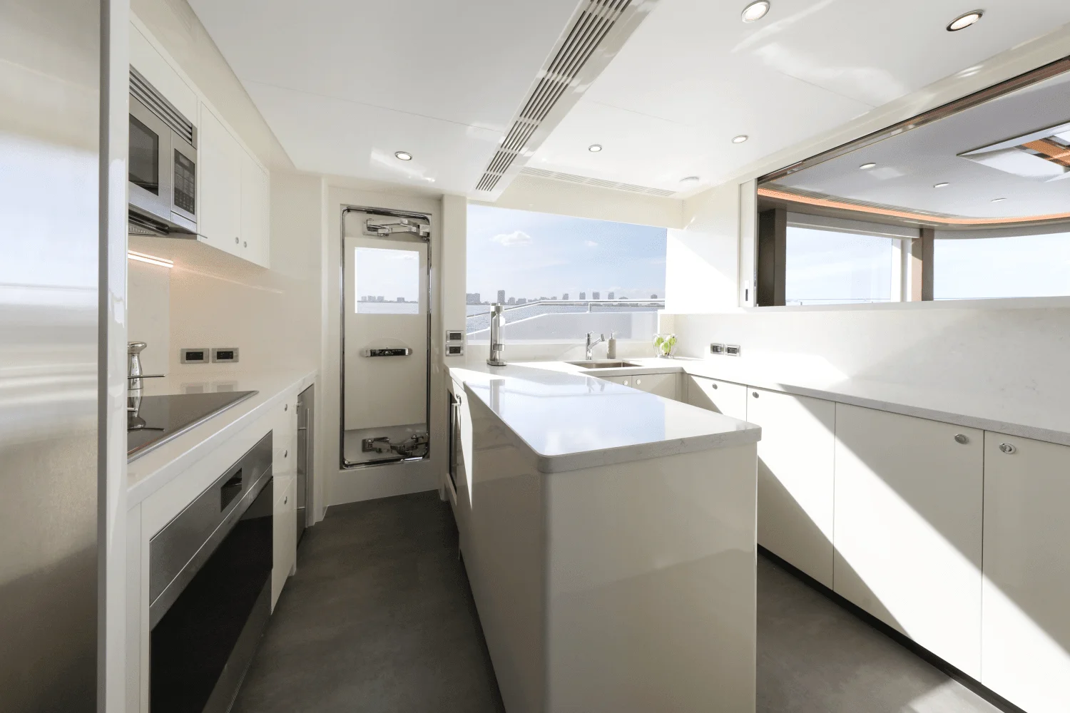 2026 Ocean Alexander
                                                             28L Image Thumbnail #45