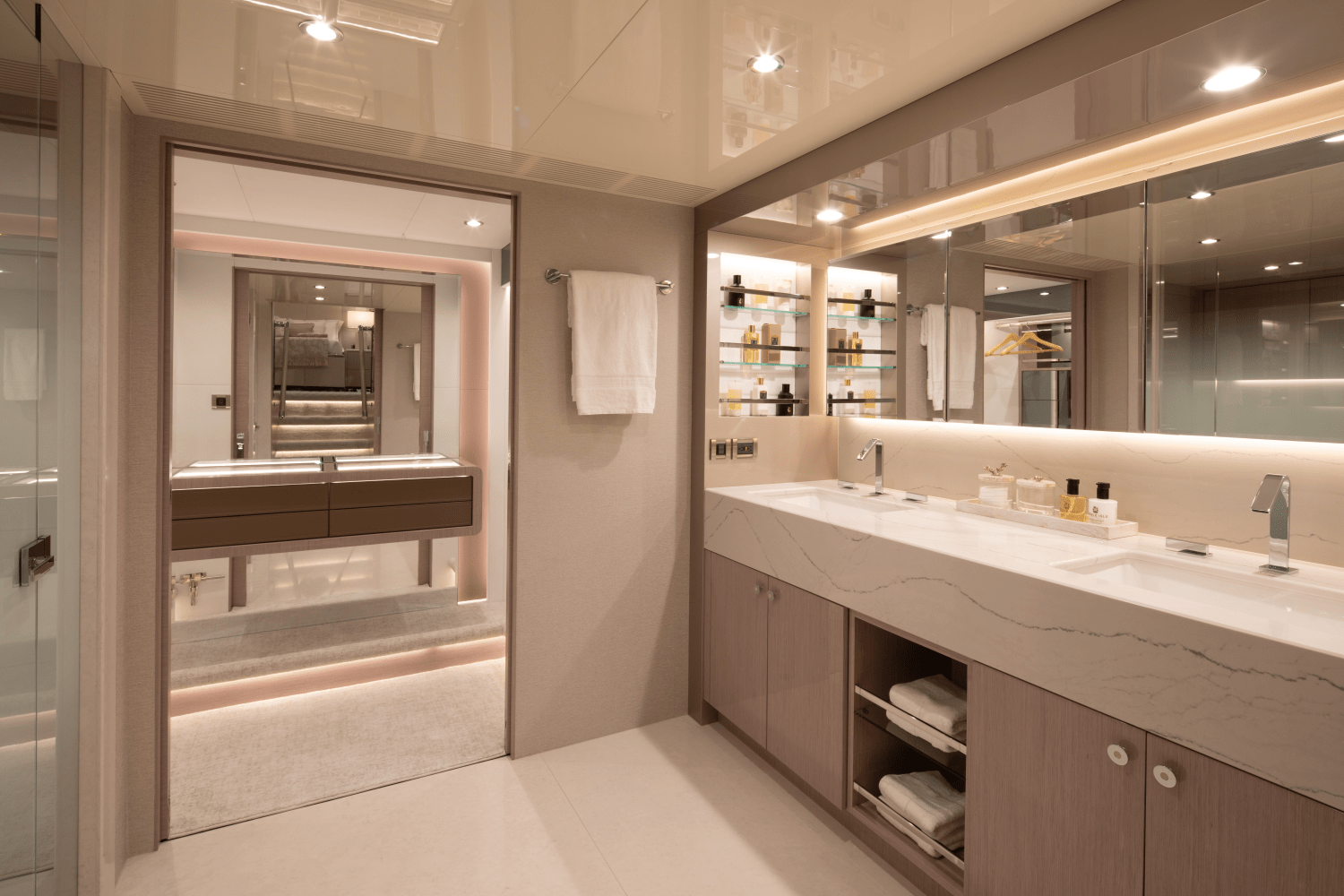 2025 Ocean Alexander 32L Image Thumbnail #70