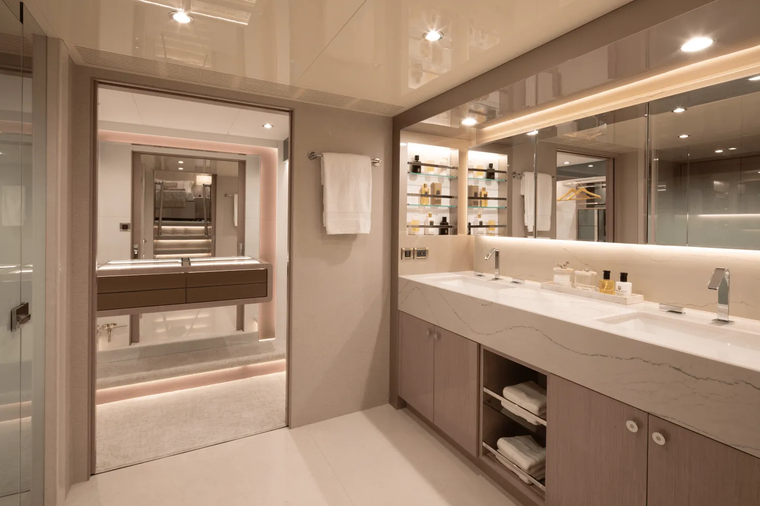 2025 Ocean Alexander 32L Image Thumbnail #70
