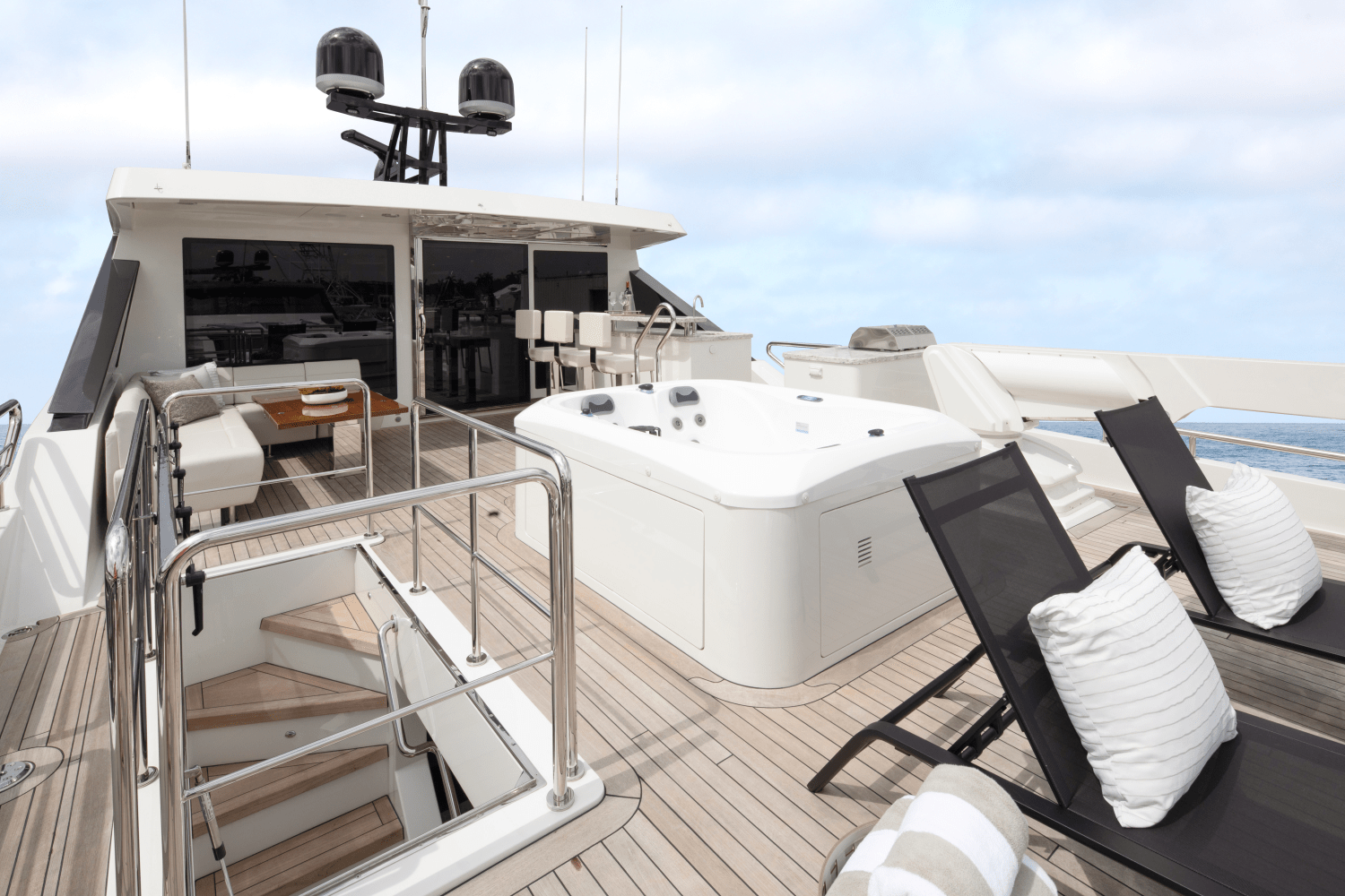 2025 Ocean Alexander 32L Image Thumbnail #49
