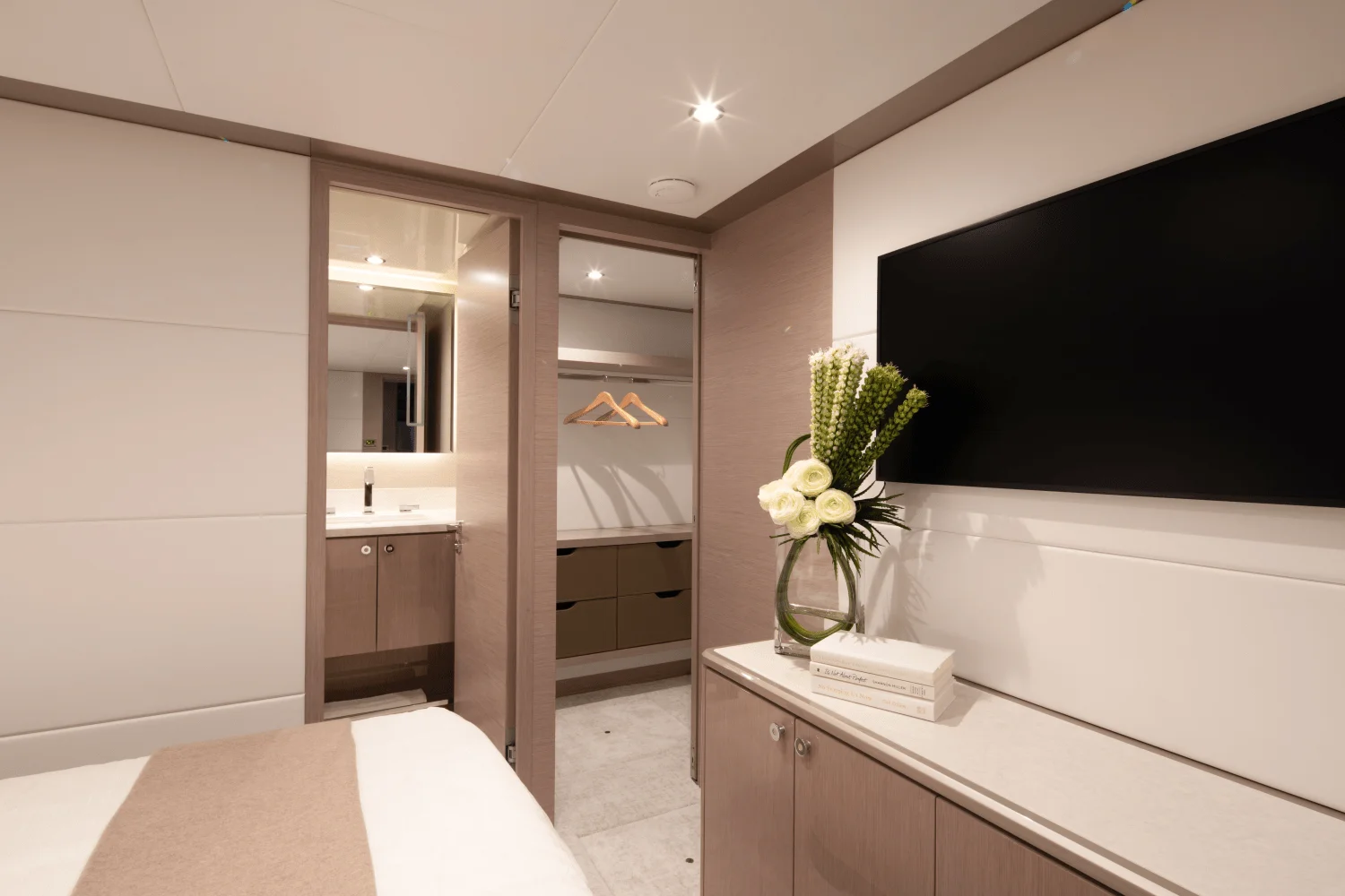 2026 Ocean Alexander 32L Image Thumbnail #72