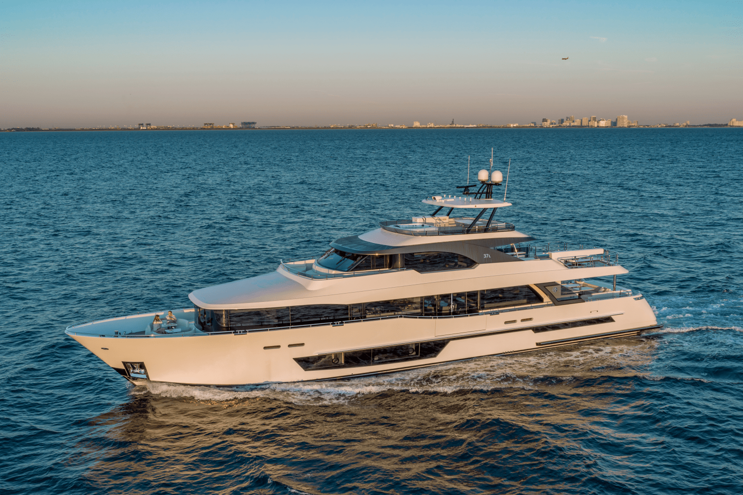 2025 Ocean Alexander 37L Image Thumbnail #15