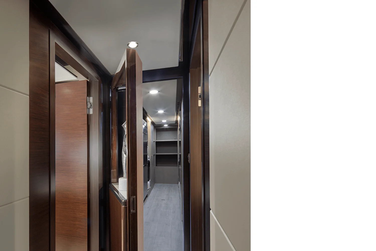 2026 Ocean Alexander
                                                             37L Image Thumbnail #34