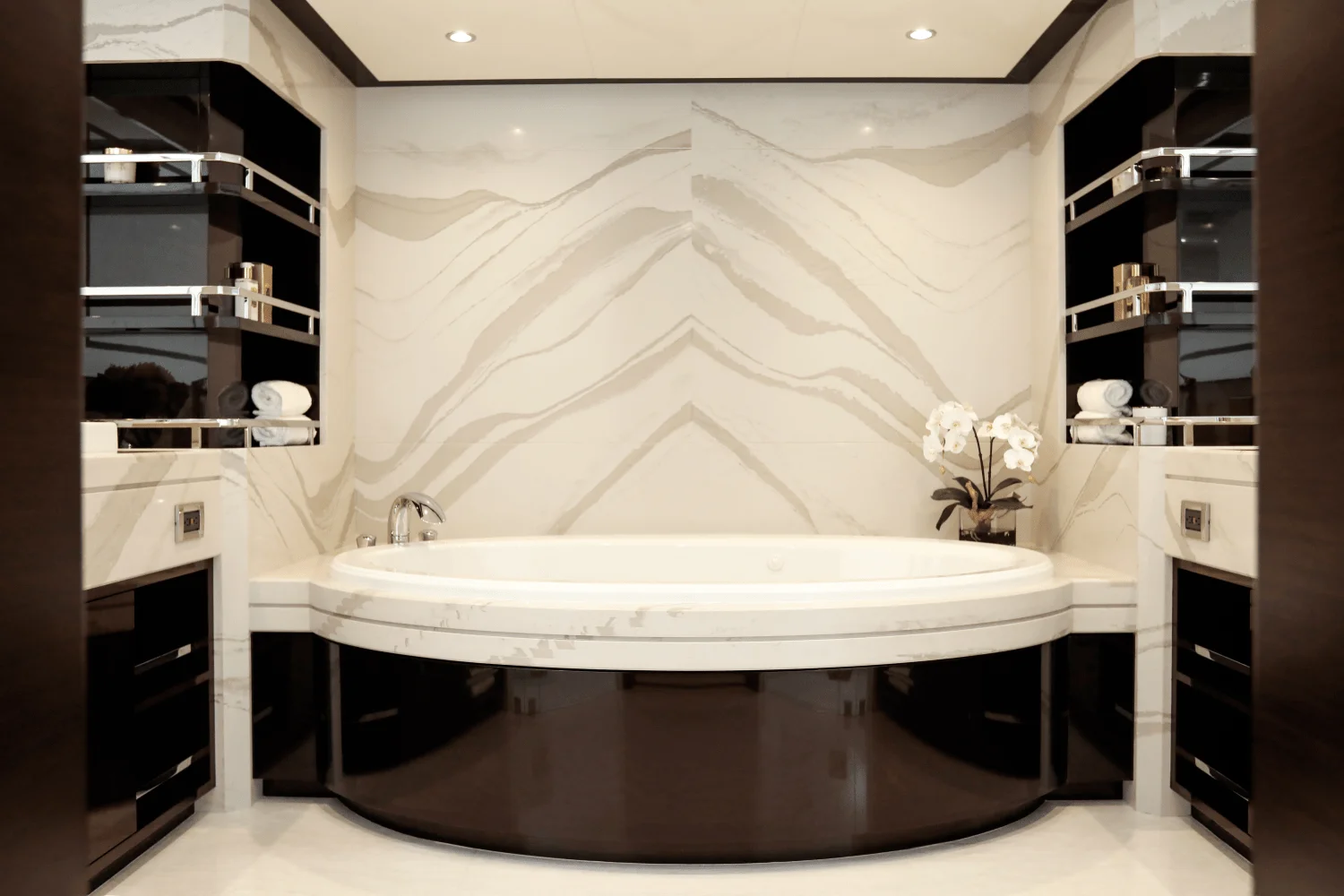 2026 Ocean Alexander
                                                             37L Image Thumbnail #45