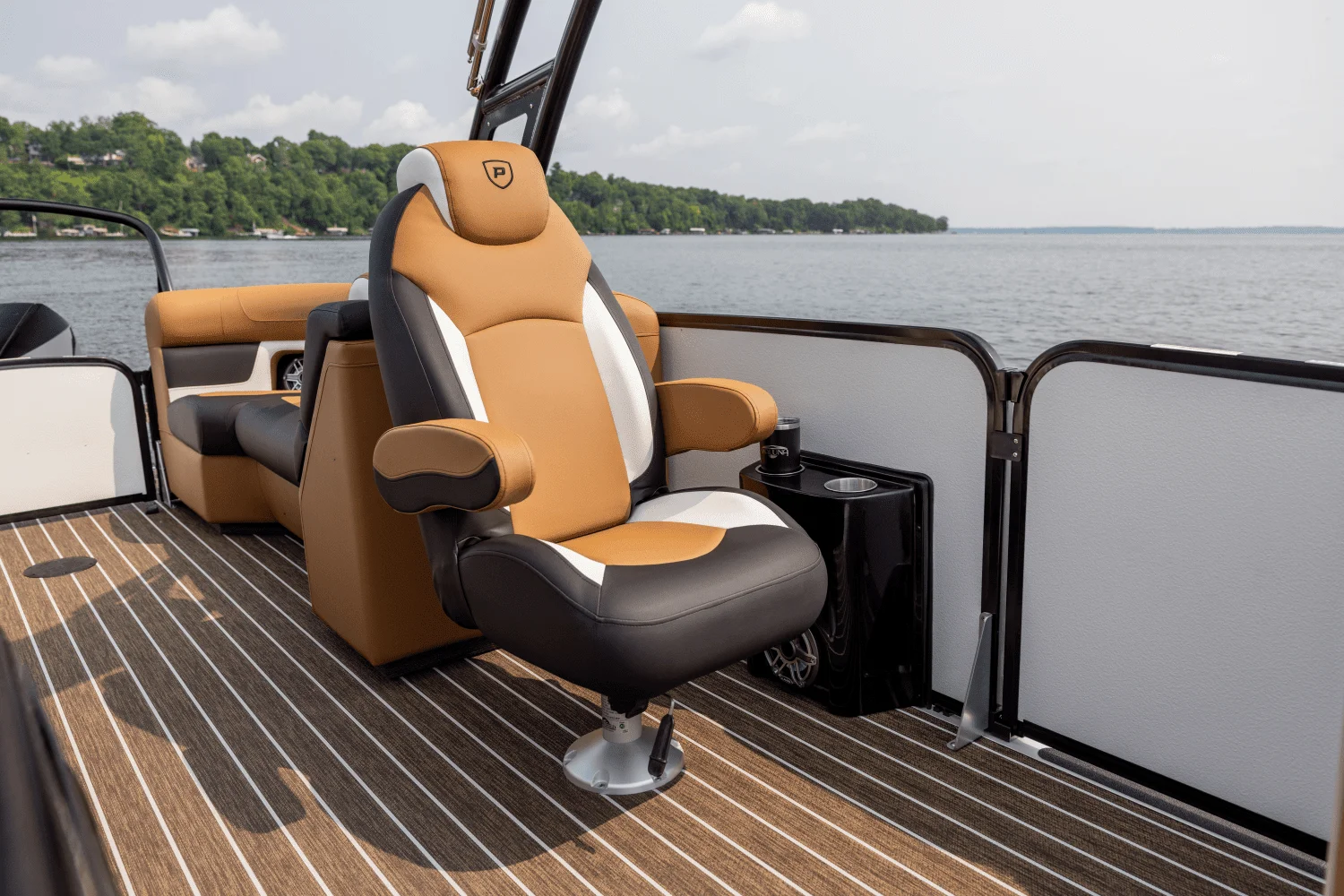 2026 Premier 230 Solaris Image Thumbnail #14