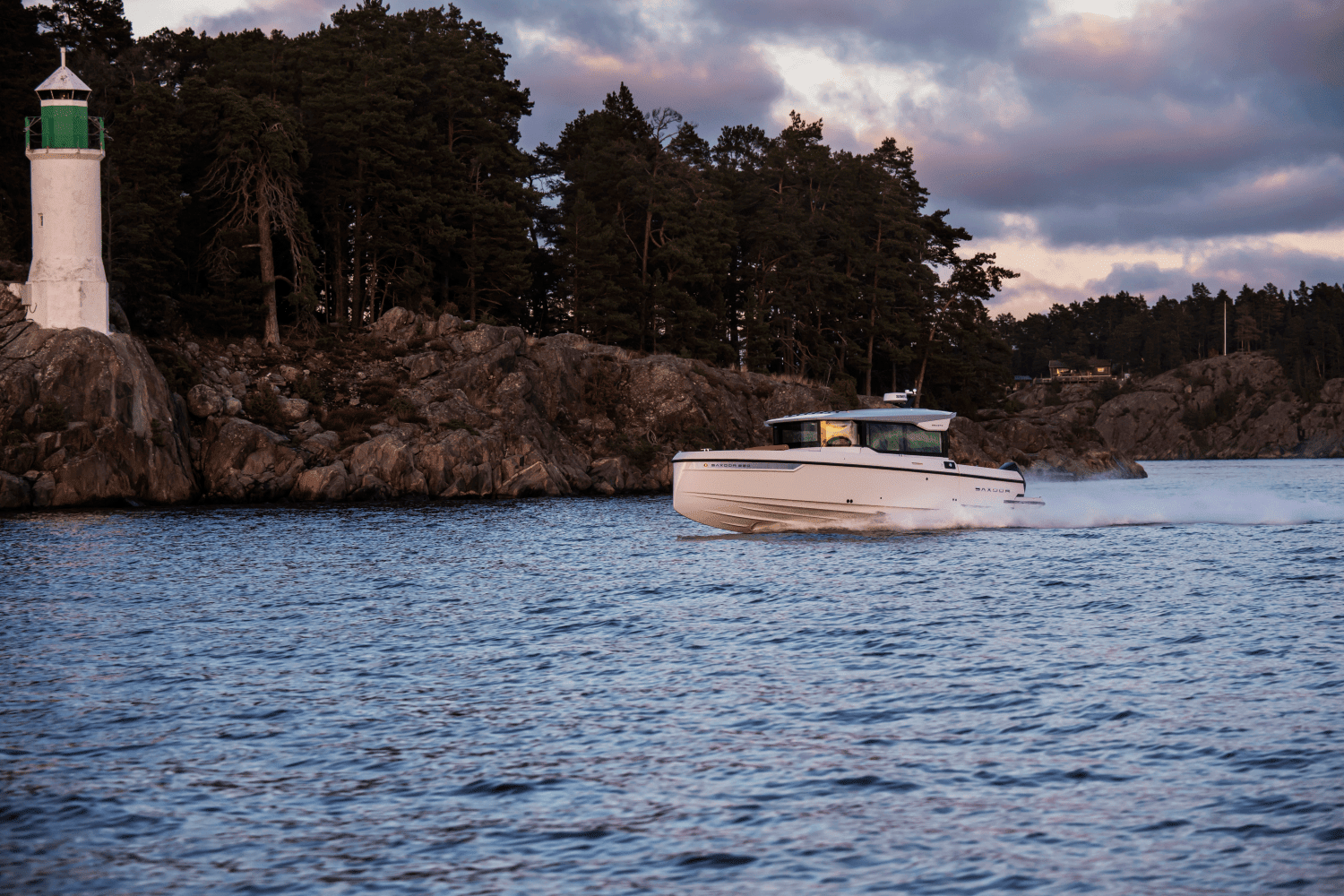 2026 Saxdor 320 GTC Image Thumbnail #49