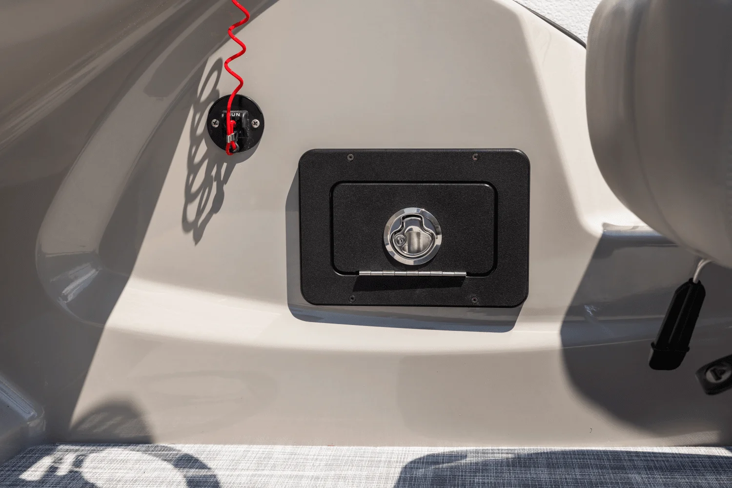 2026 Premier 220 Sunscape Image Thumbnail #6