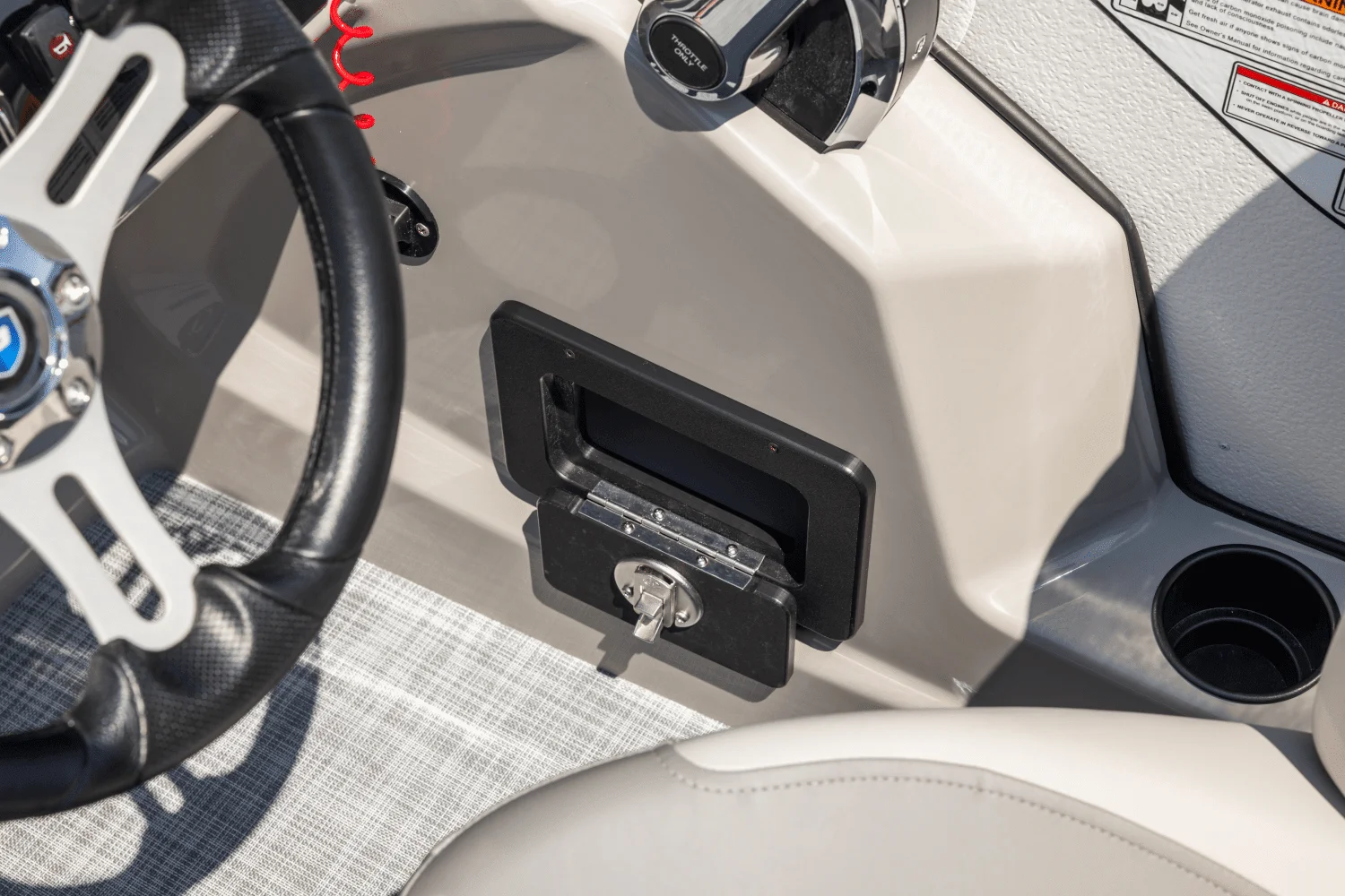 2026 Premier 220 Sunscape Image Thumbnail #7