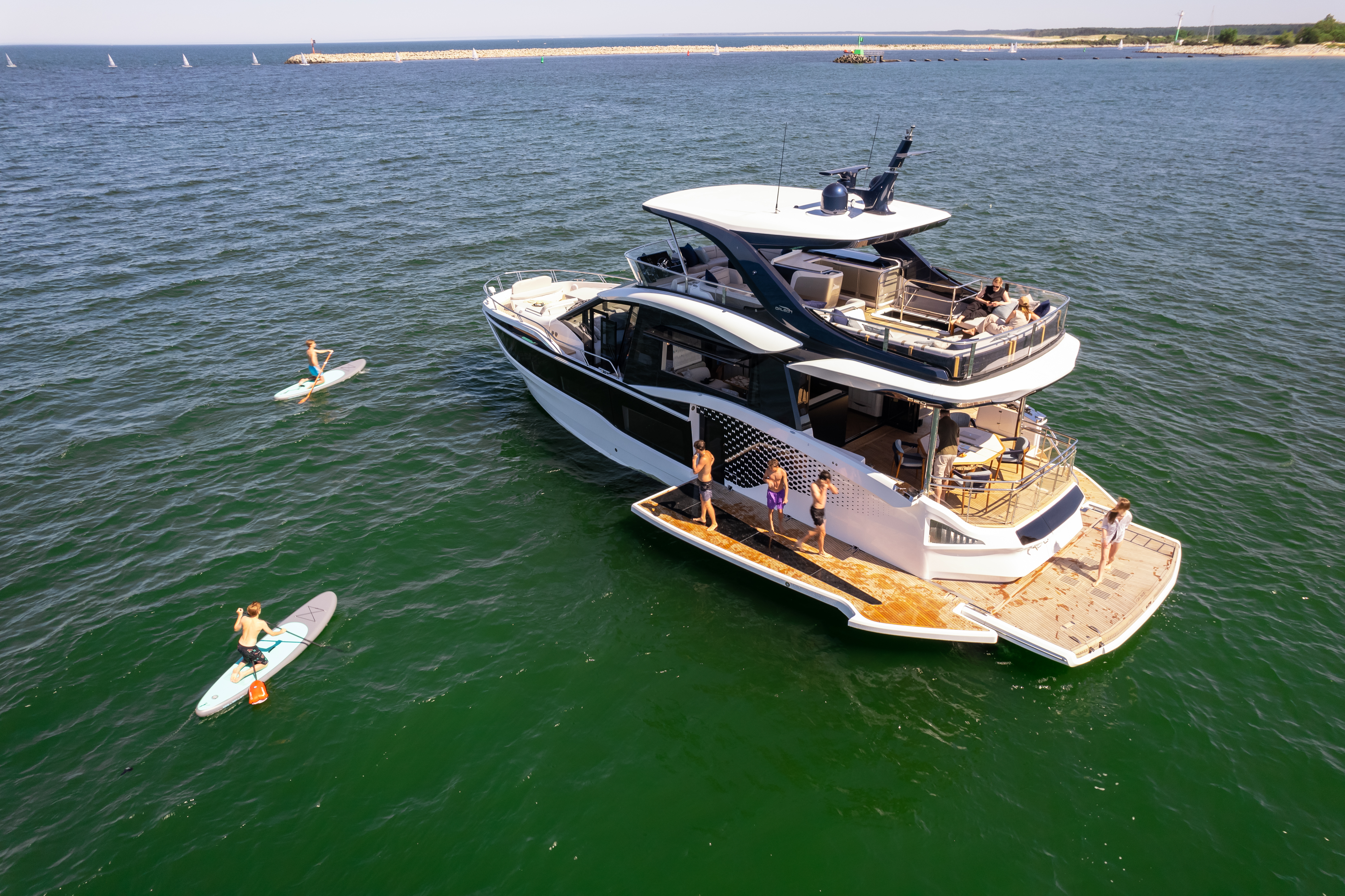 2026 Galeon 620 FLY Image Thumbnail #15