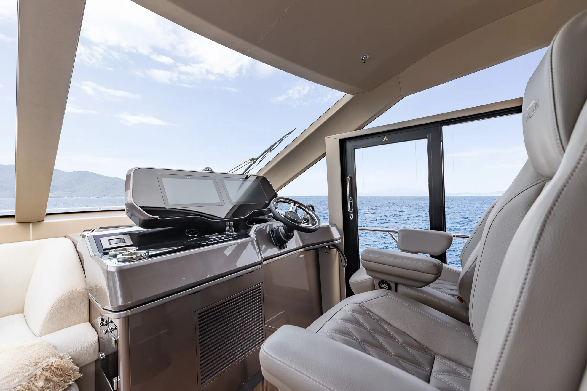 2026 Galeon 620 FLY Image Thumbnail #16