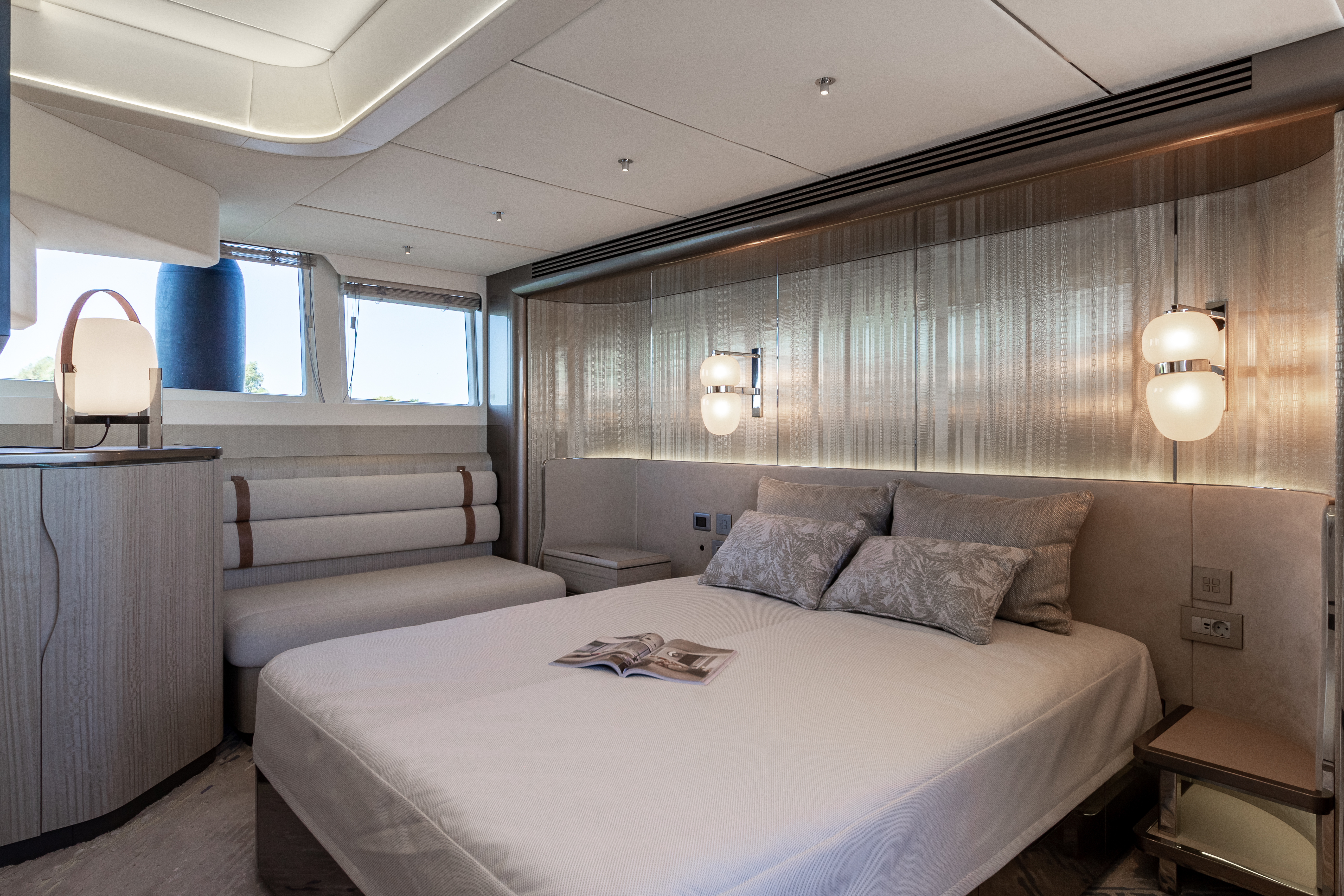2026 Galeon 620 FLY Image Thumbnail #36