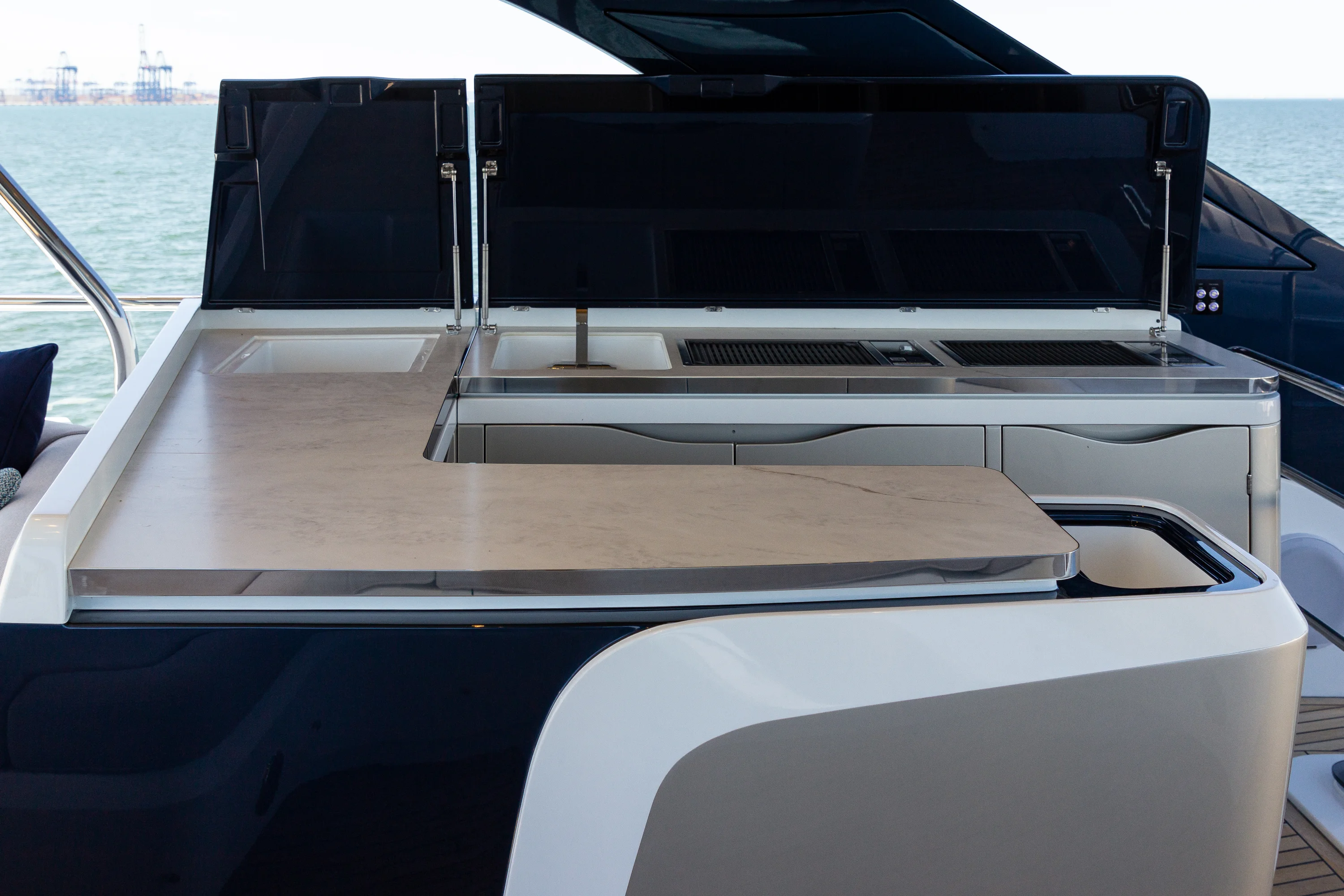 2026 Galeon
                                                             620 FLY Image Thumbnail #31