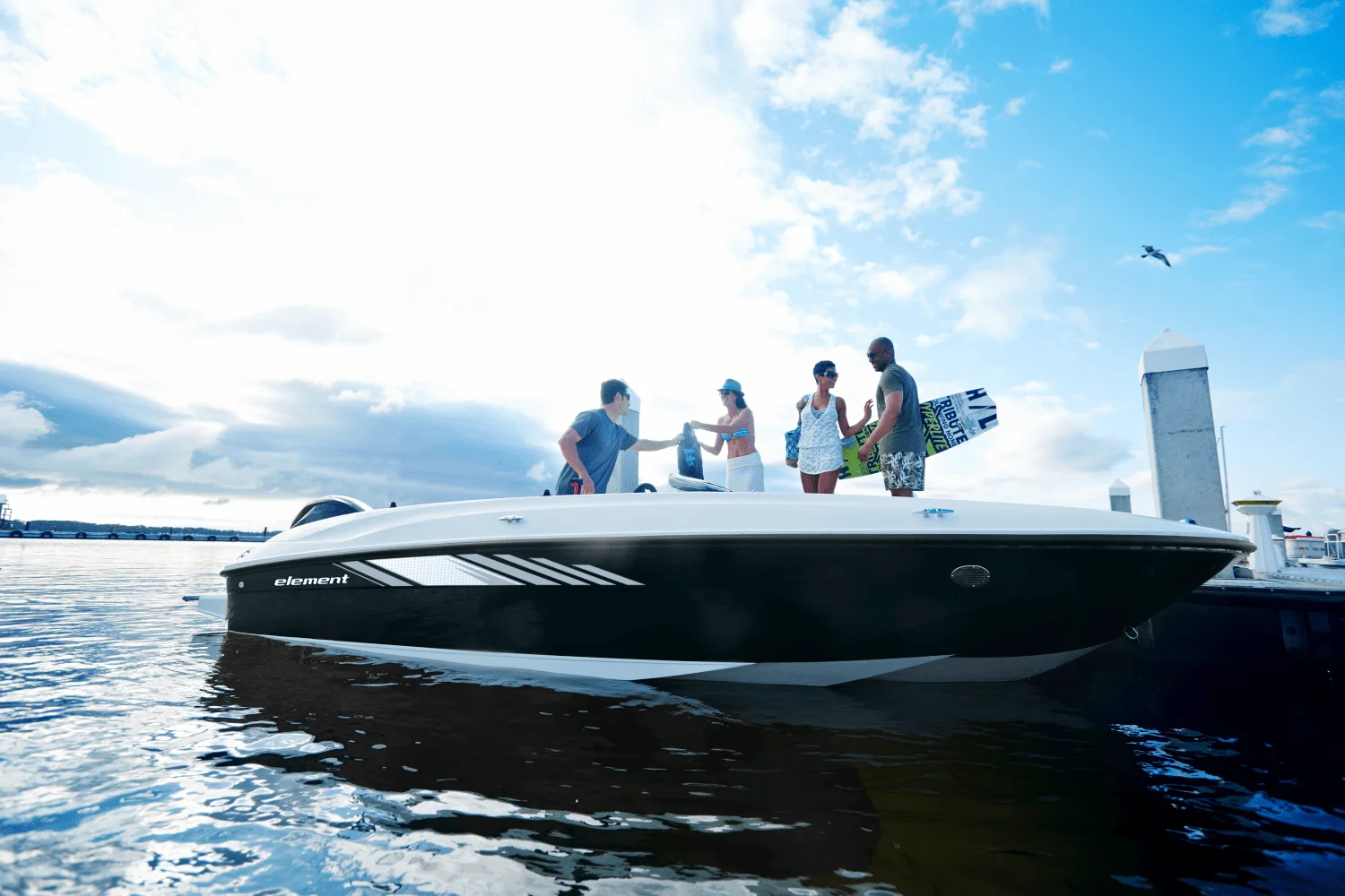 2025 Bayliner Element E18 Image Thumbnail #6