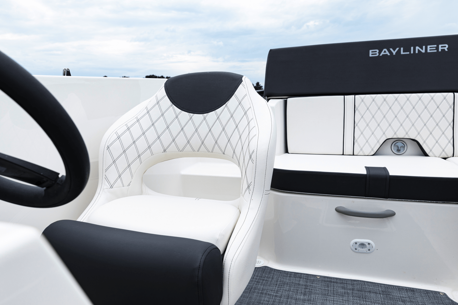 2025 Bayliner D20 Image Thumbnail #4