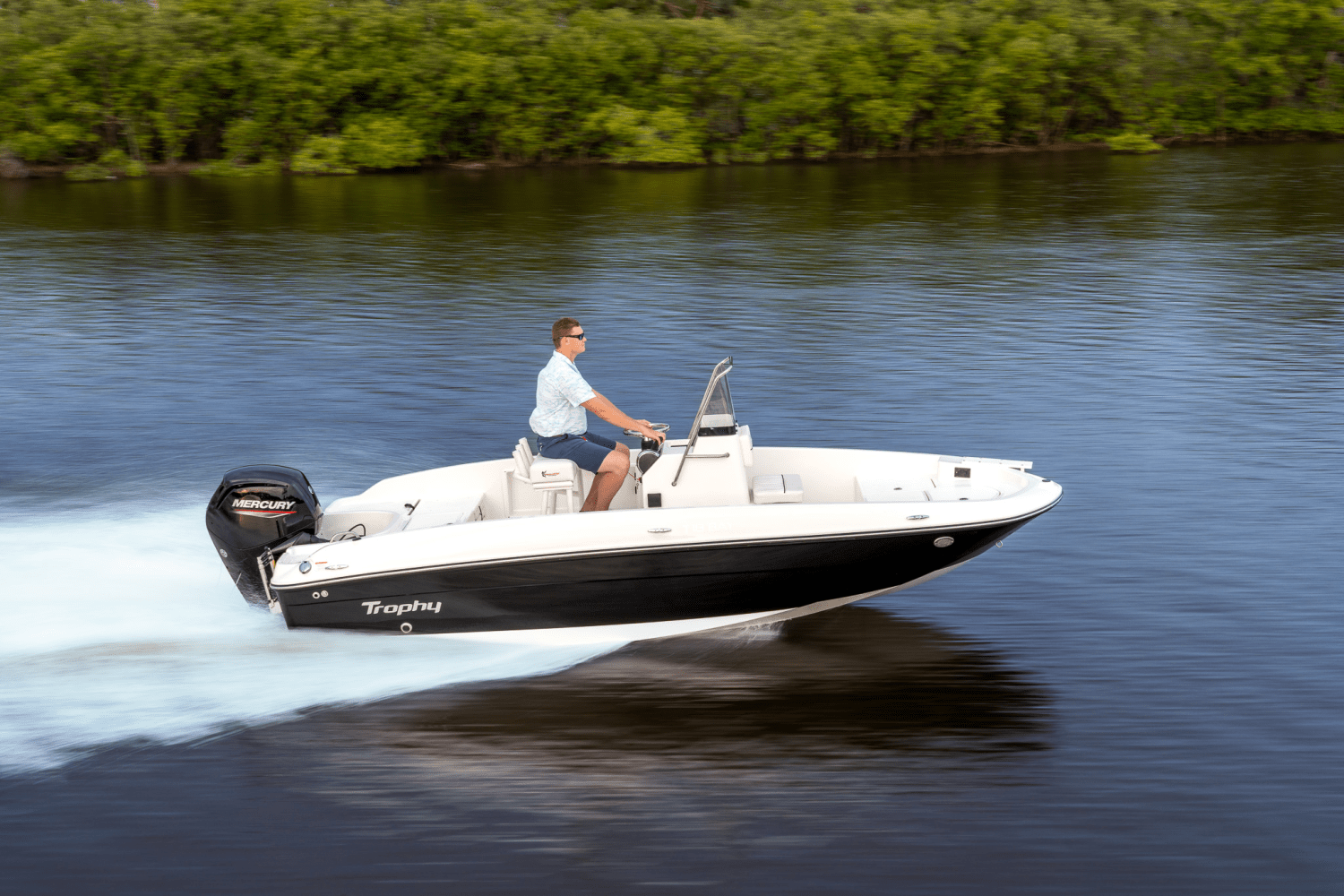 2025 Bayliner T18 Image Thumbnail #1