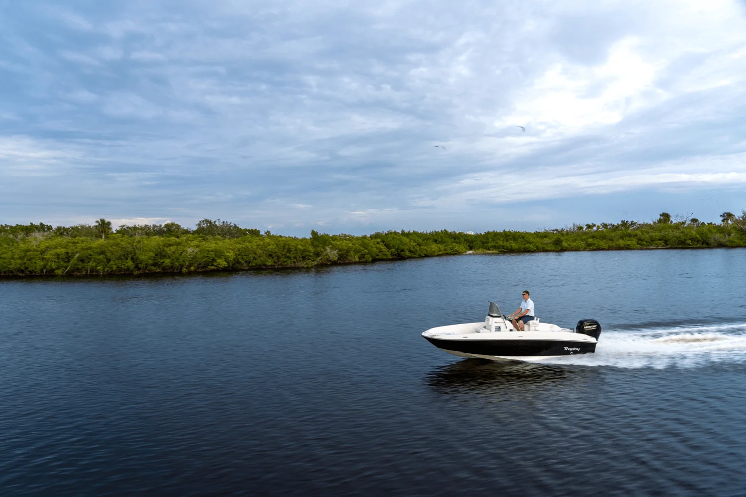 2025 Bayliner T18 Image Thumbnail #3