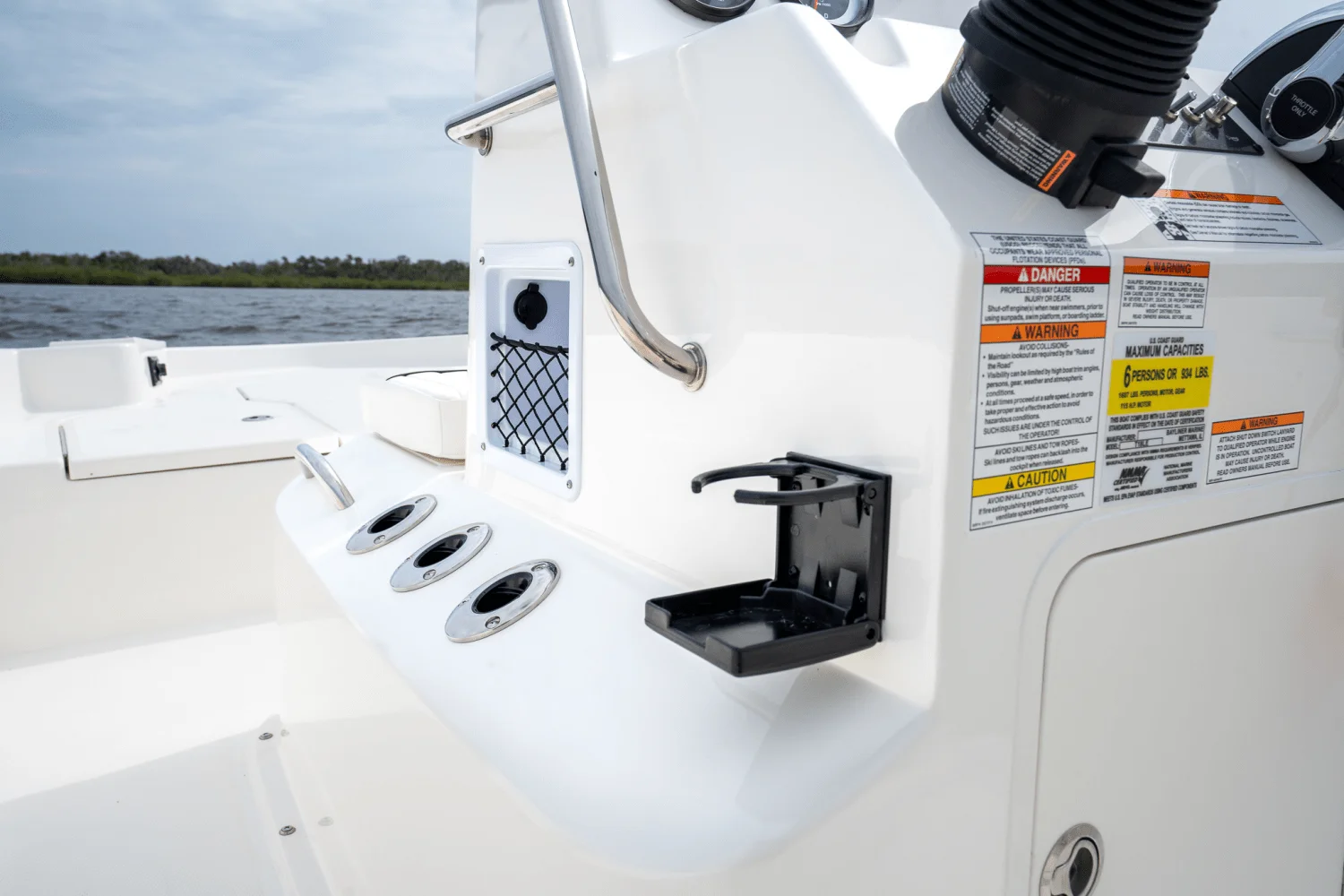 2025 Bayliner T18 Image Thumbnail #17