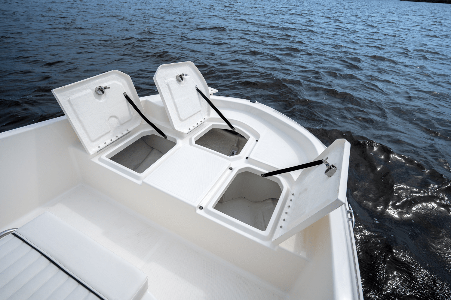 2025 Bayliner T18 Image Thumbnail #12