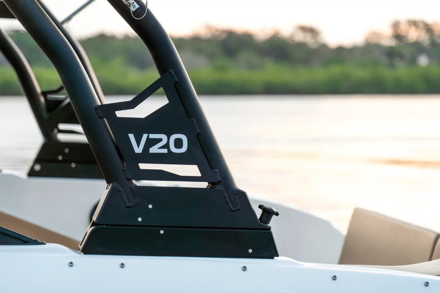 2025 Bayliner V20 Image Thumbnail #8