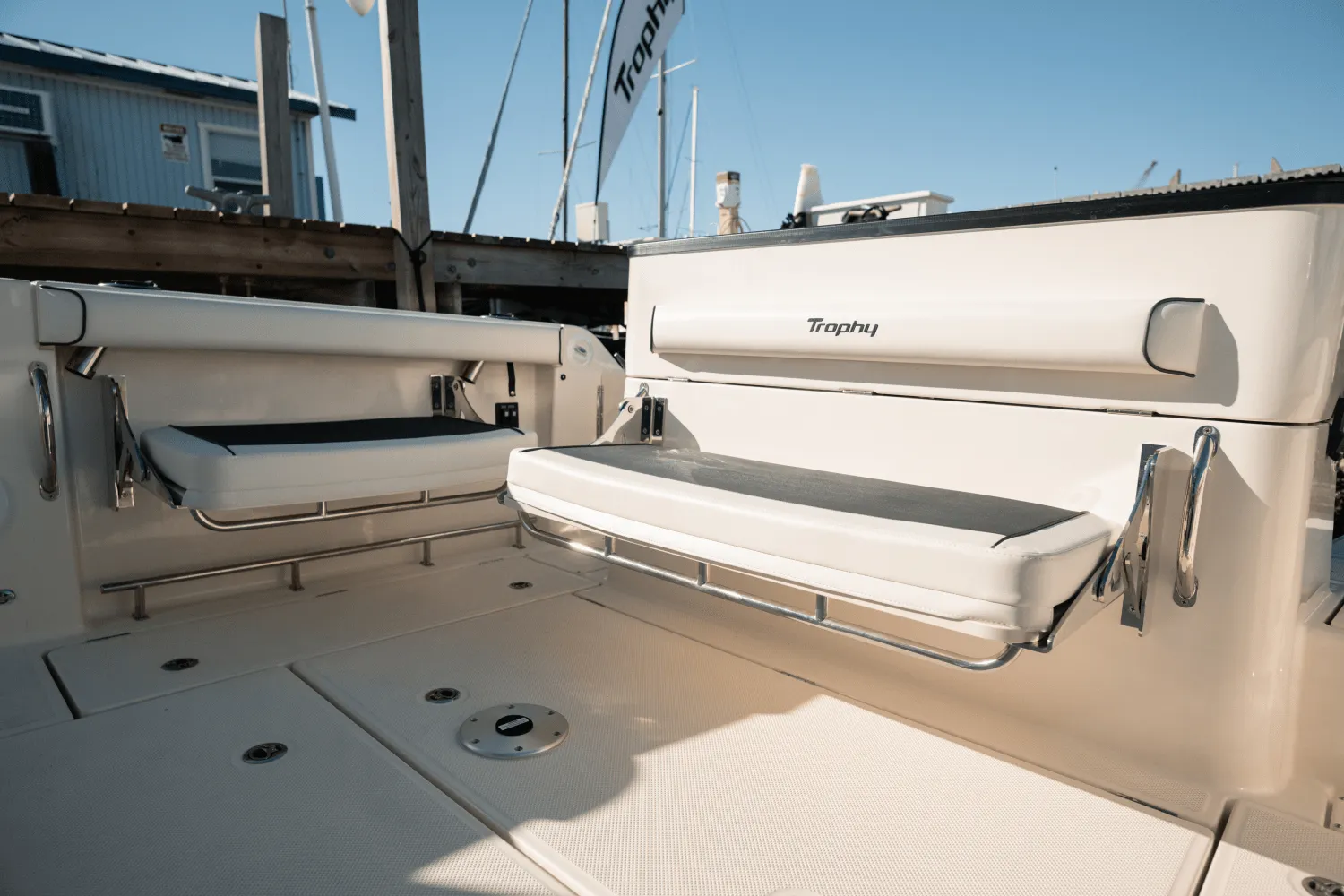 2025 Bayliner T25 Pilothouse Image Thumbnail #14