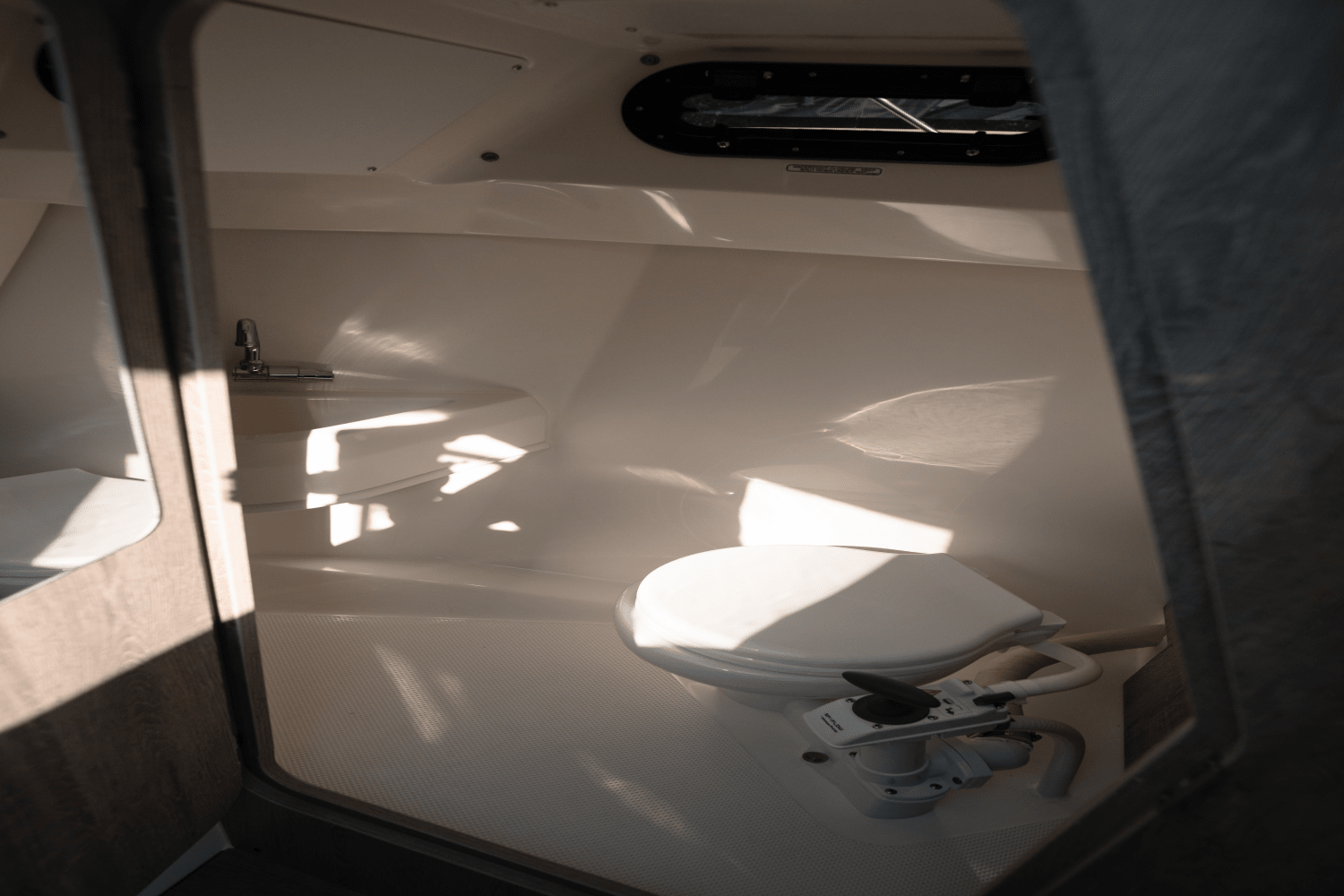 2025 Bayliner T25 Pilothouse Image Thumbnail #22