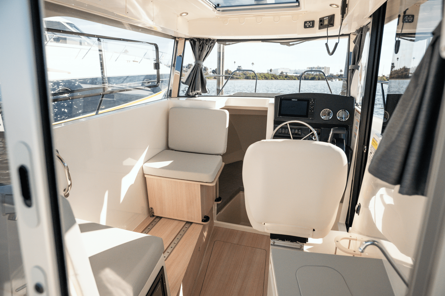 2025 Bayliner T25 Pilothouse Image Thumbnail #5