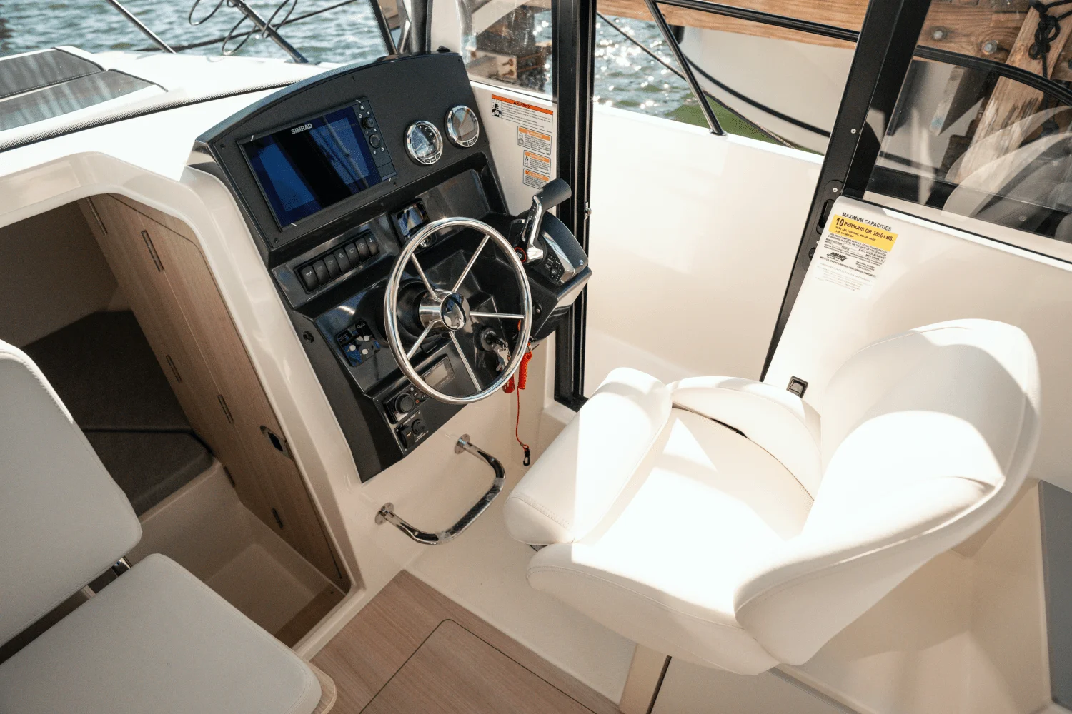 2025 Bayliner T25 Pilothouse Image Thumbnail #11