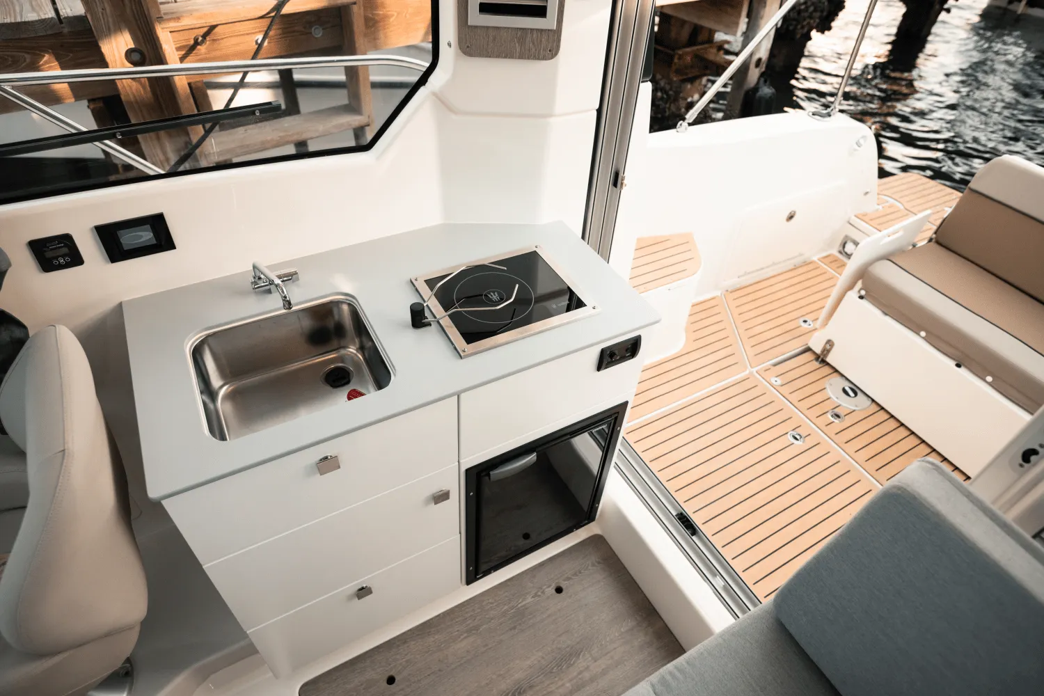 2025 Bayliner T25 Explorer Image Thumbnail #38