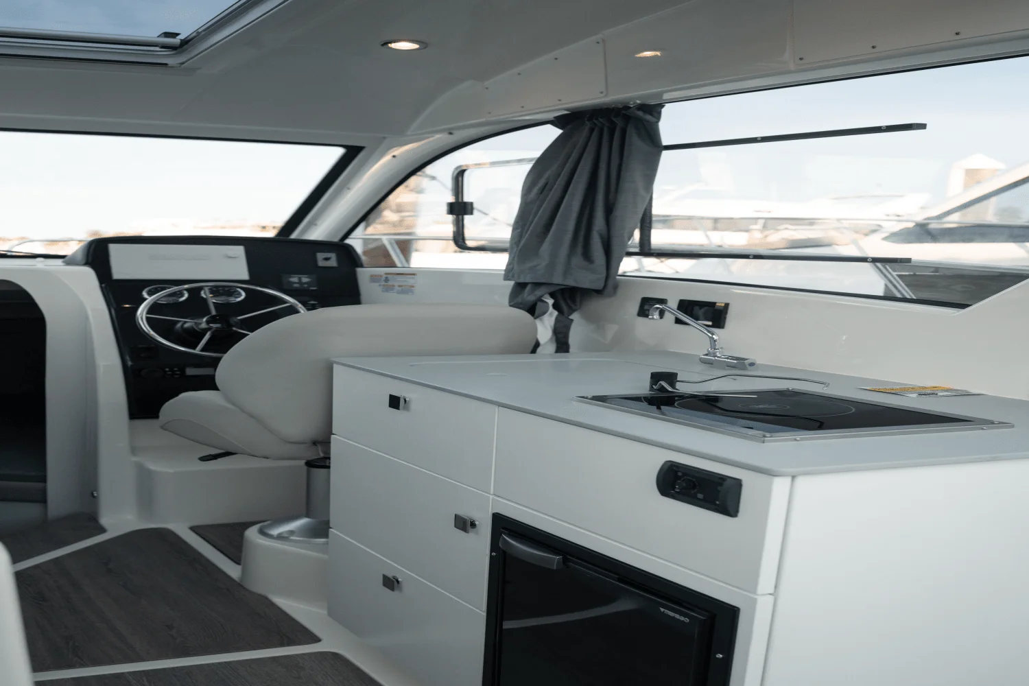 2025 Bayliner T25 Explorer Image Thumbnail #10