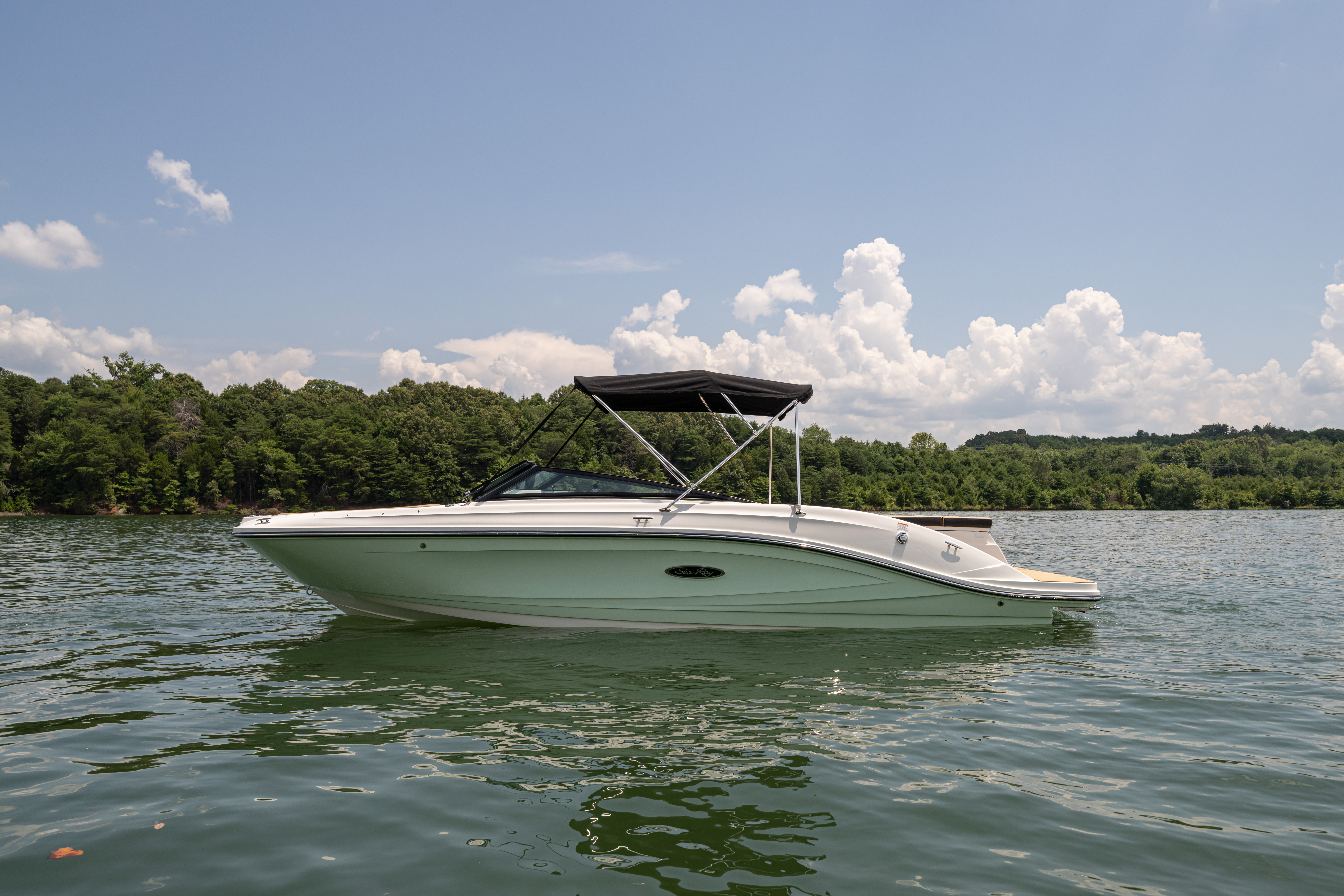 2026 Sea Ray SPX 230 Image Thumbnail #32