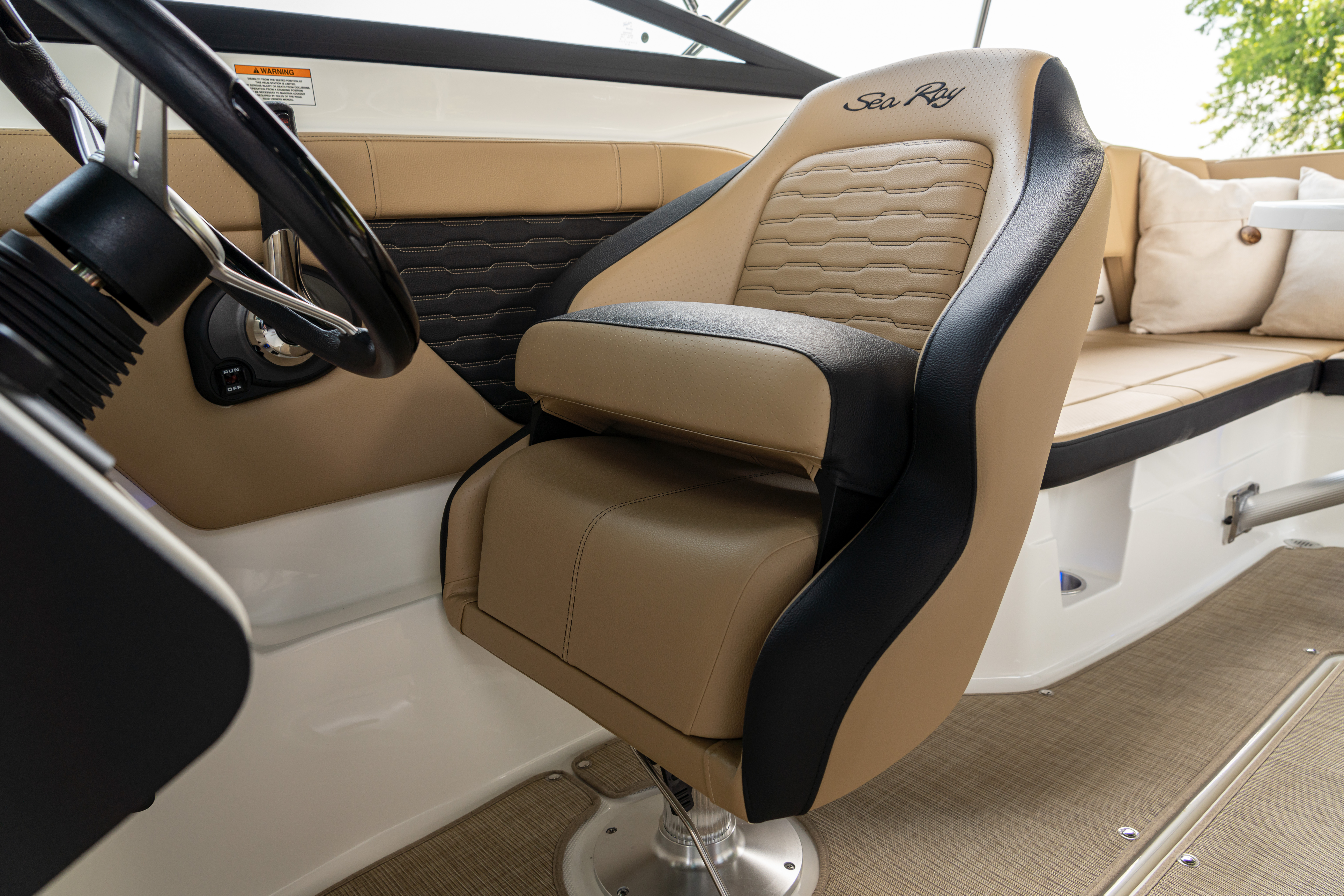 2026 Sea Ray SPX 230 Image Thumbnail #13