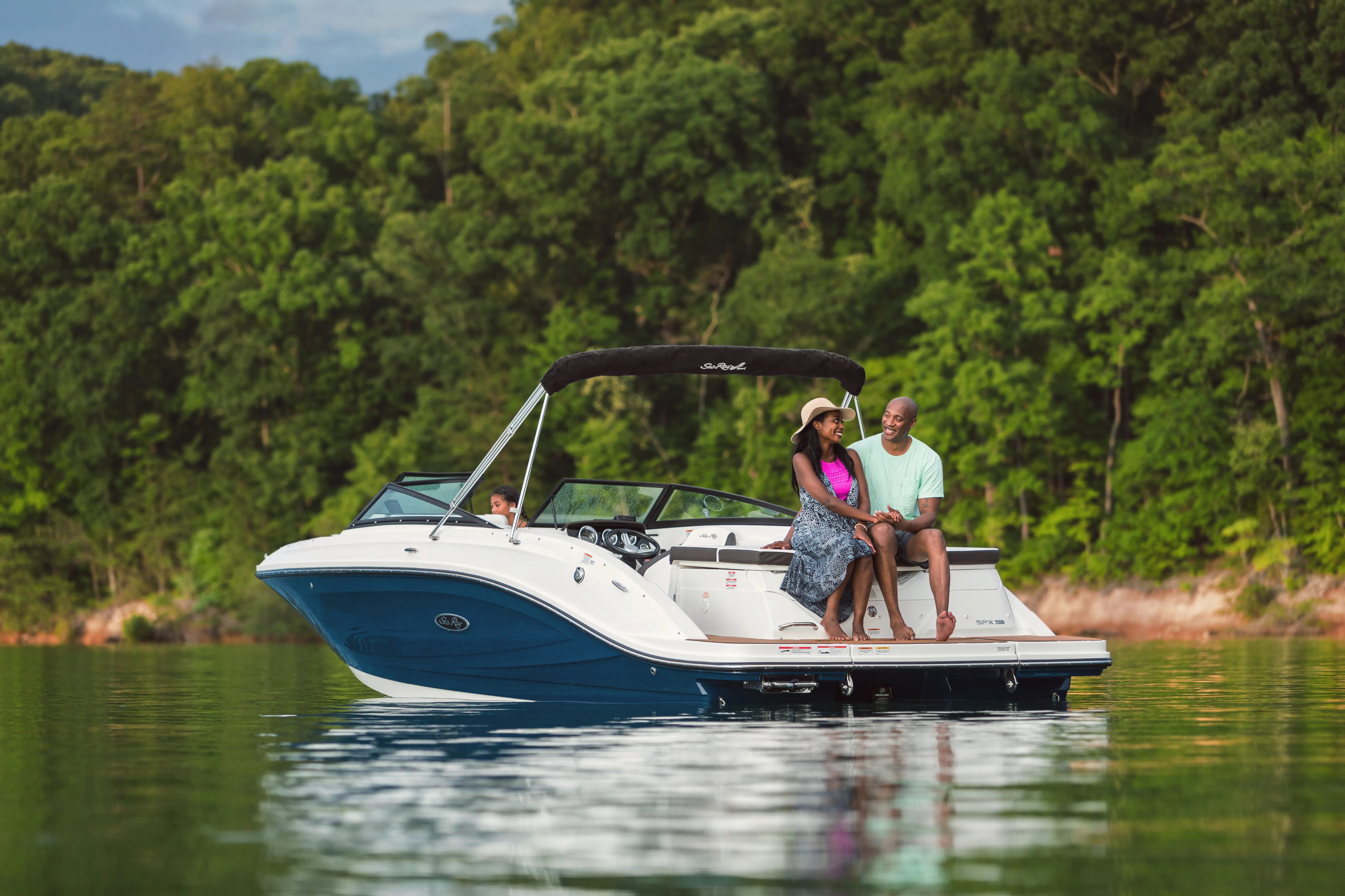 2026 Sea Ray SPX 230 Image Thumbnail #16