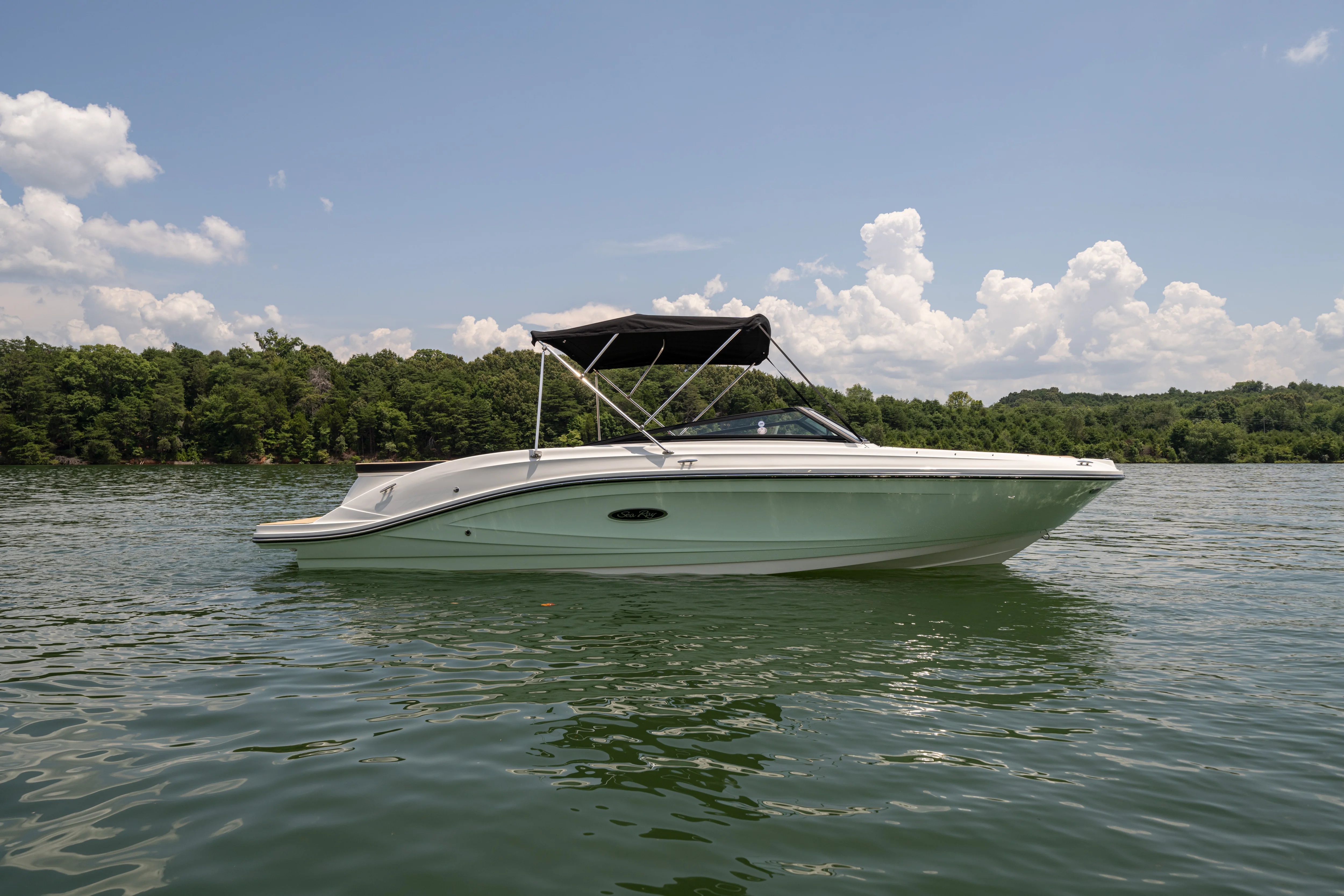 2026 Sea Ray SPX 230 Image Thumbnail #15