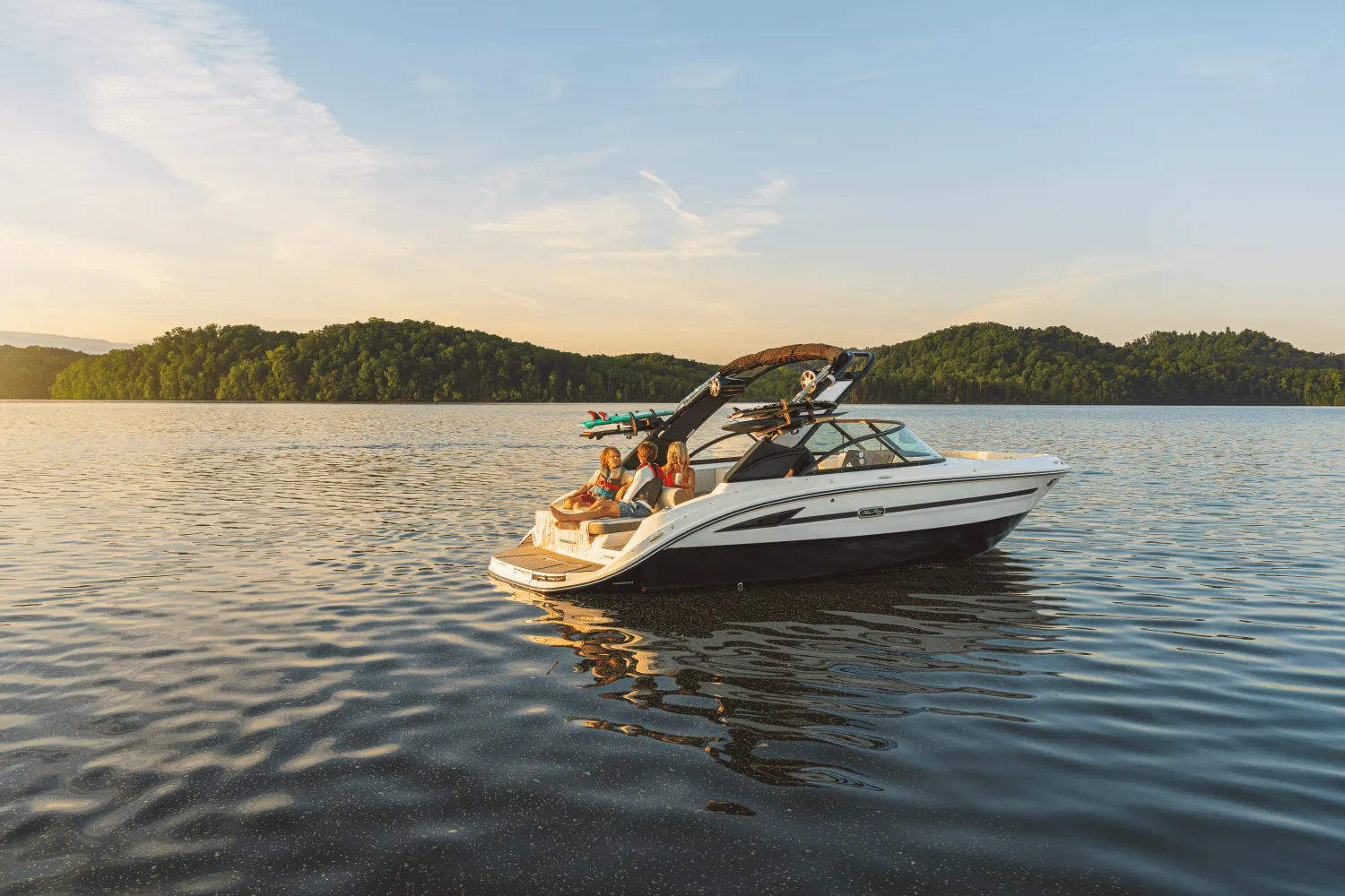 2026 Sea Ray SDX 230 Surf Image Thumbnail #39