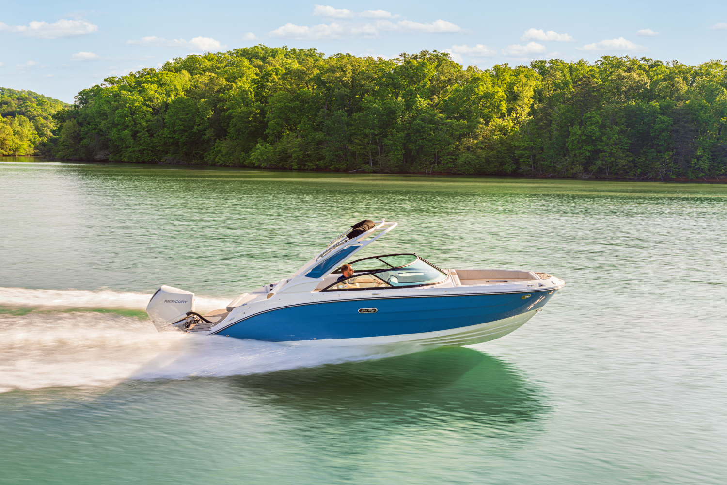 2026 Sea Ray SDX 230 Outboard Image Thumbnail #2