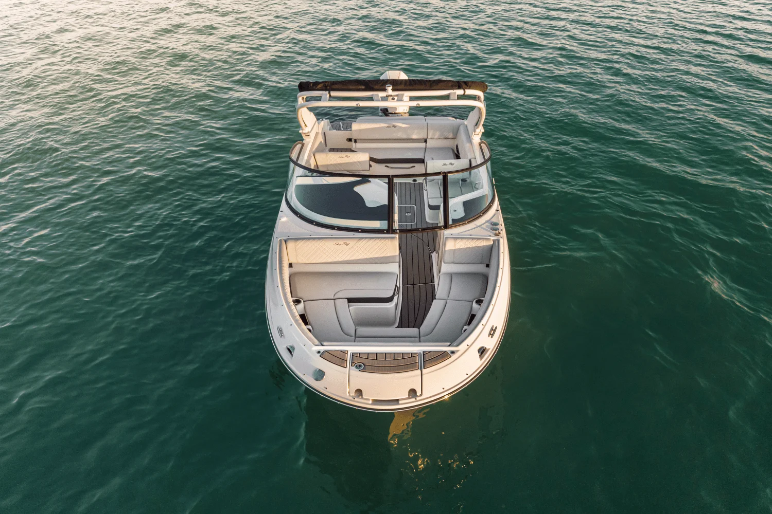 2026 Sea Ray SDX 230 Outboard Image Thumbnail #8