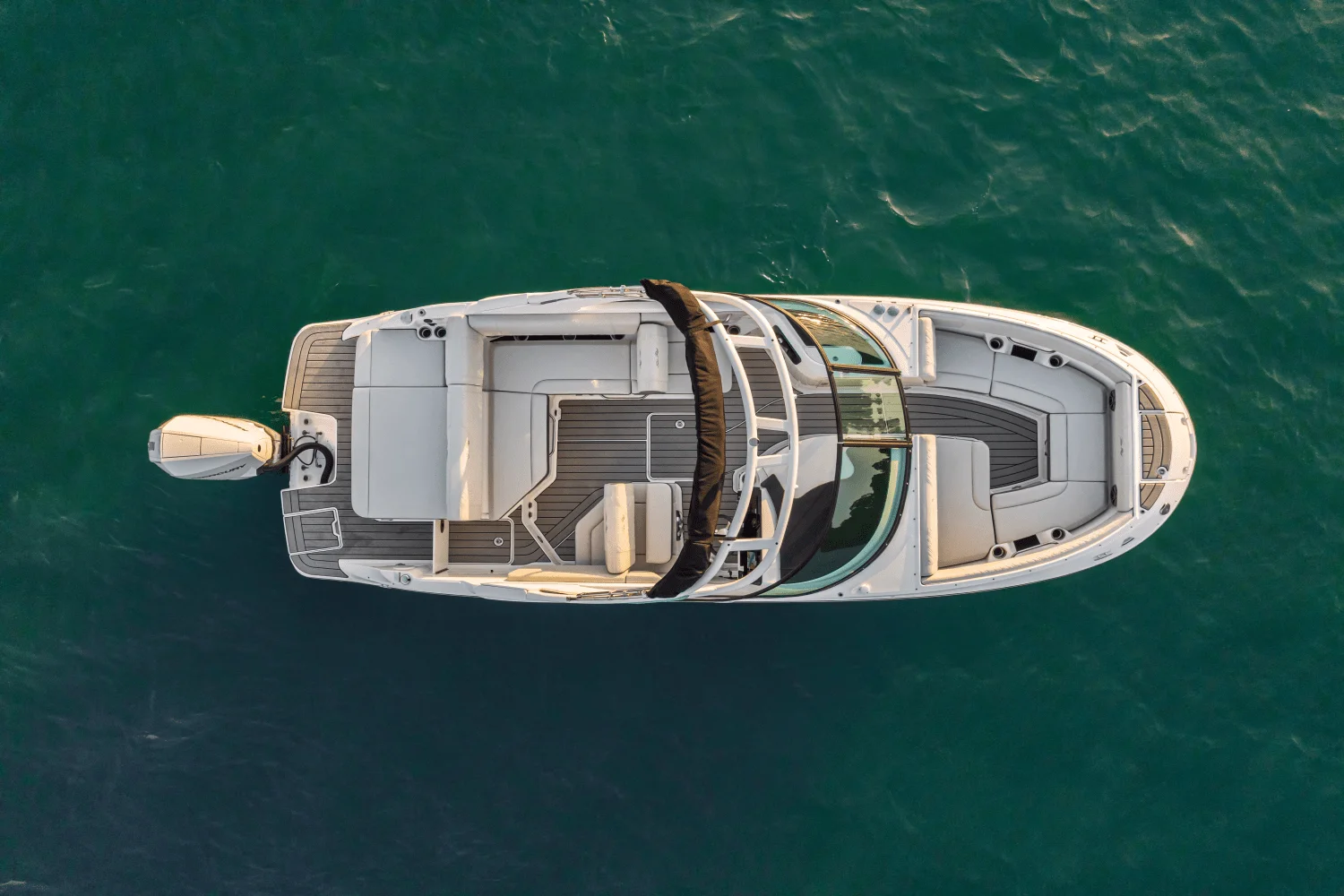 2026 Sea Ray SDX 230 Outboard Image Thumbnail #7